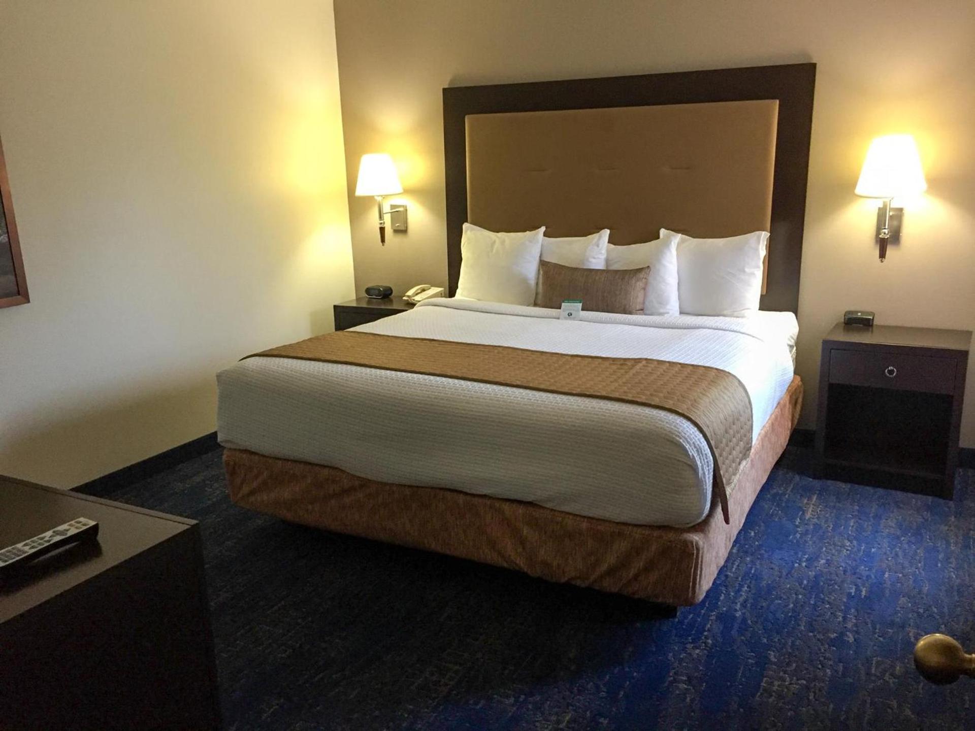 Best Western Plus Portland Airport Hotel & Suites photo 84
