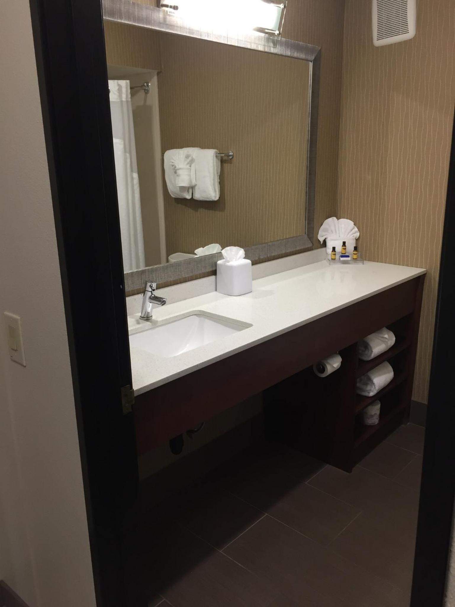 Best Western Plus Portland Airport Hotel & Suites photo 75