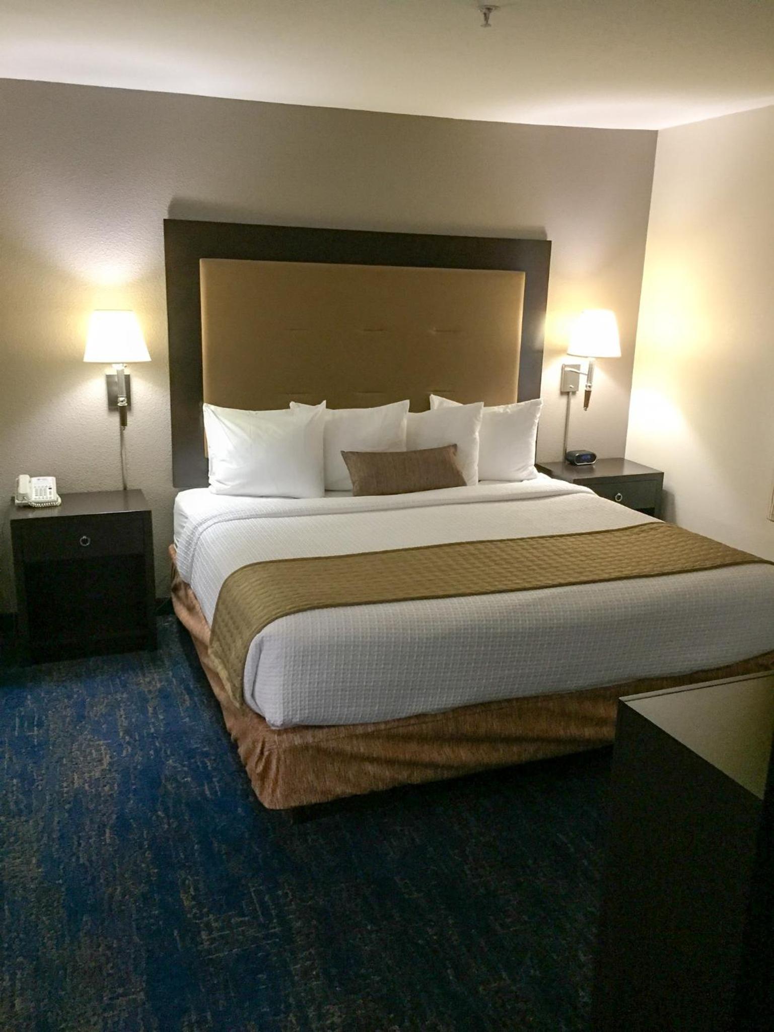 Best Western Plus Portland Airport Hotel & Suites photo 73