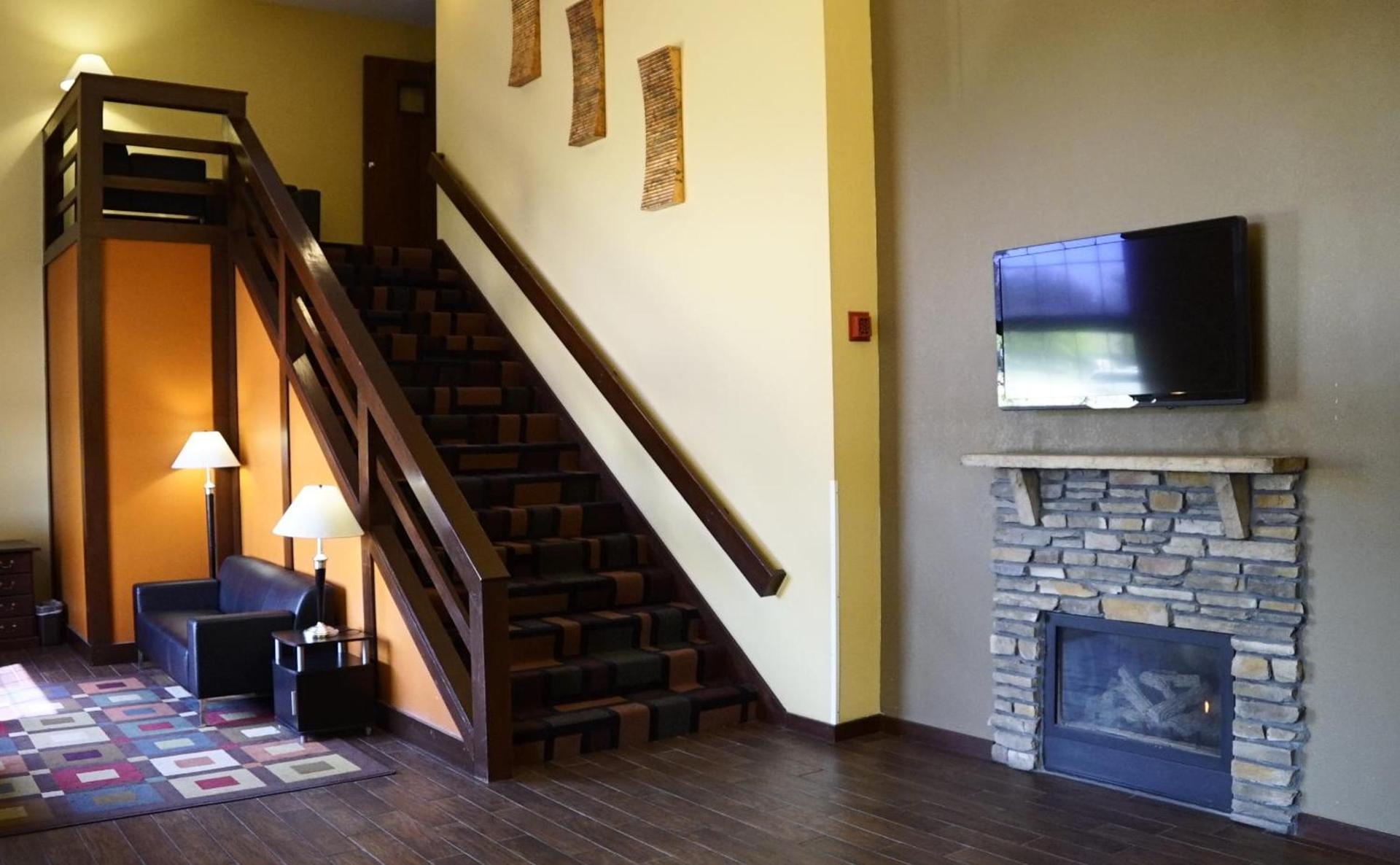 Super 8 by Wyndham La Crosse photo 52