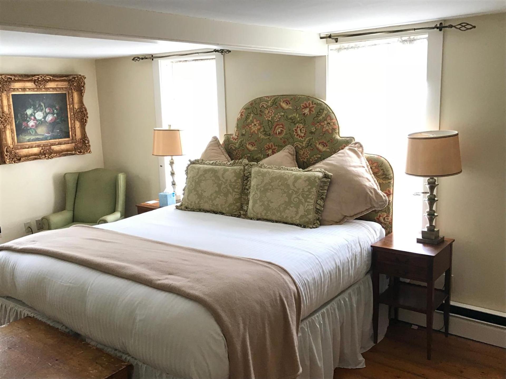 Admiral Farragut Inn photo 12