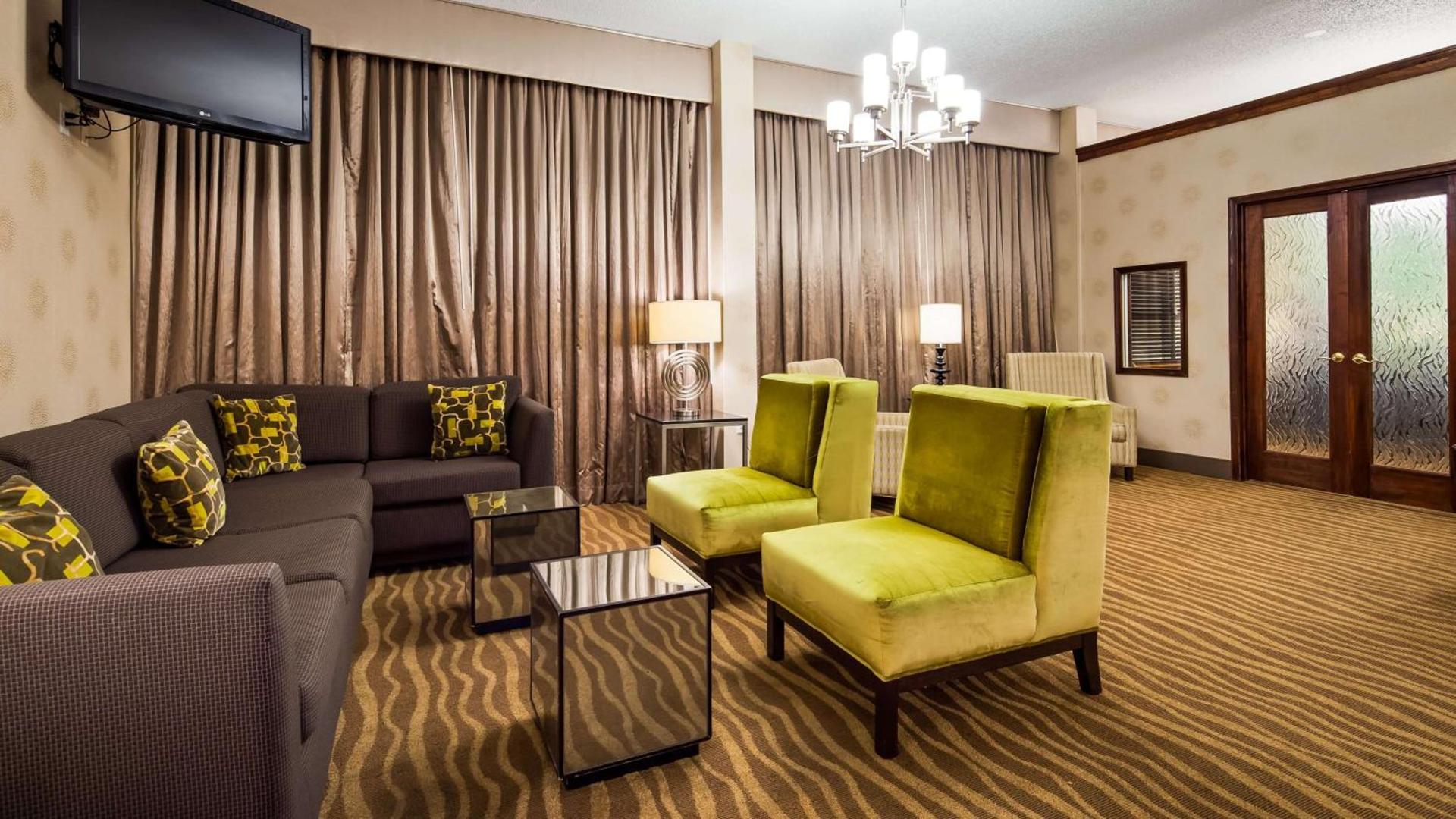 Best Western Plus Richmond photo 3