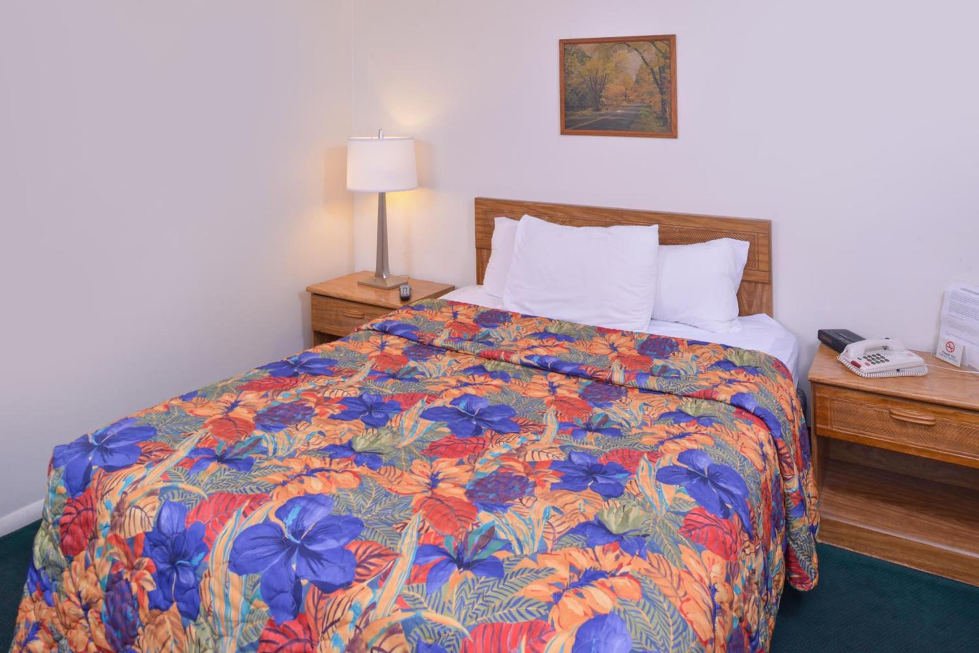 Red Carpet Inn Pulaski photo 16