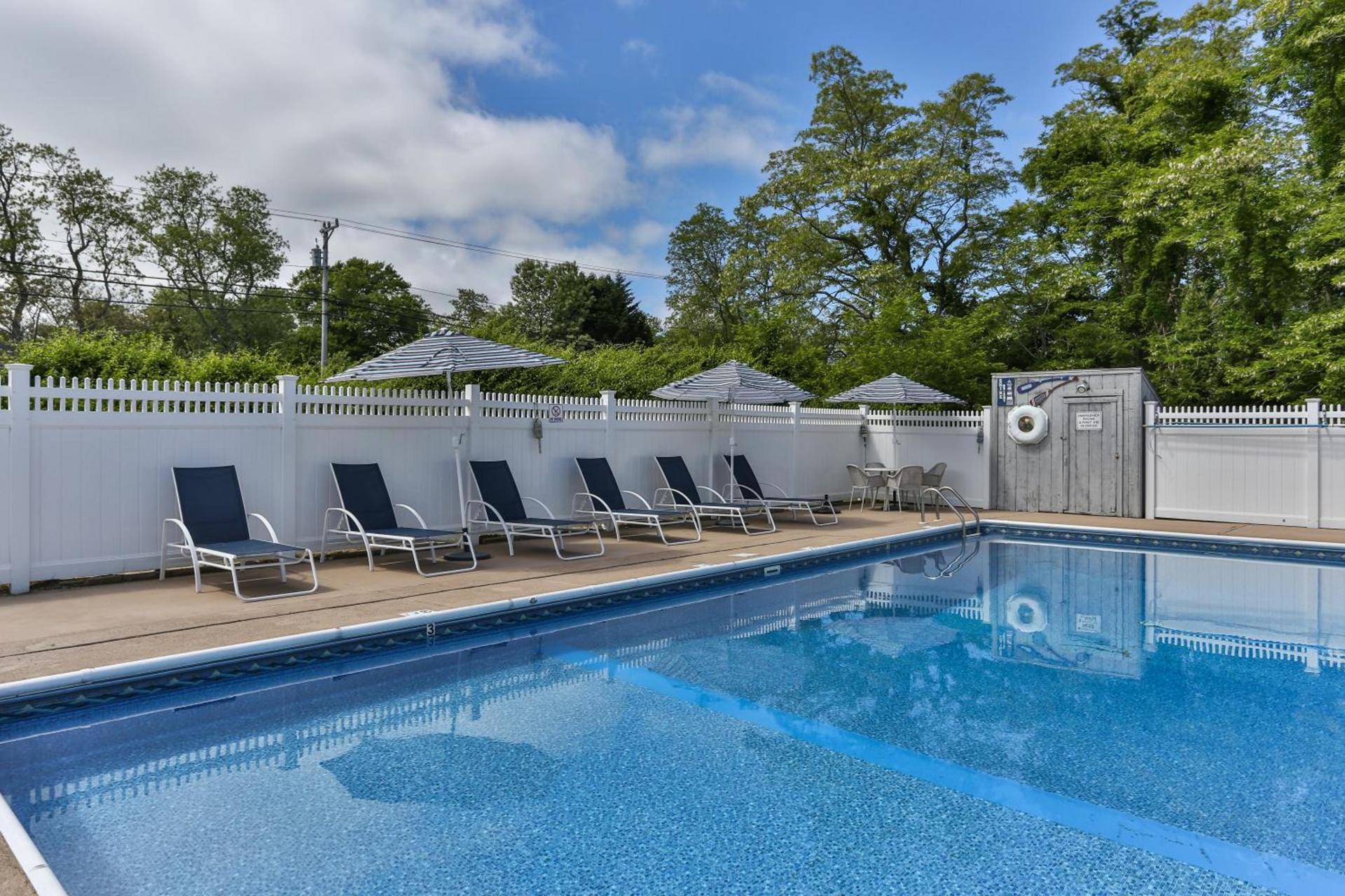 Eagle Wing Inn - Cape Cod photo 24