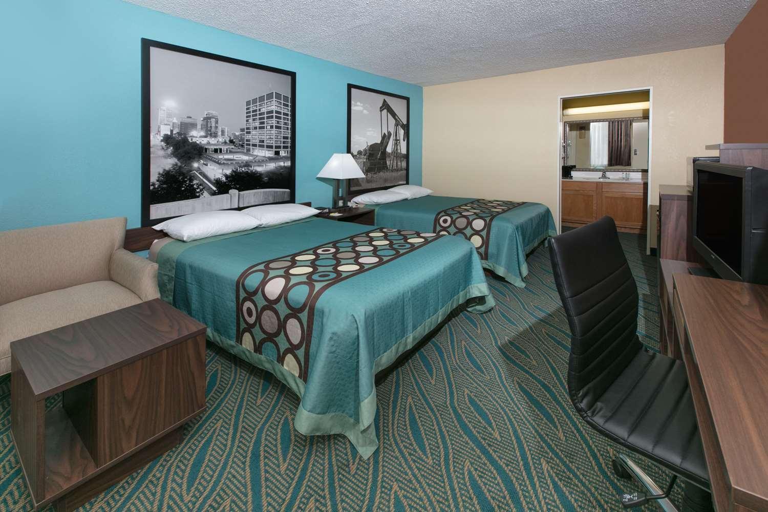 Super 8 by Wyndham Duncan OK photo 30