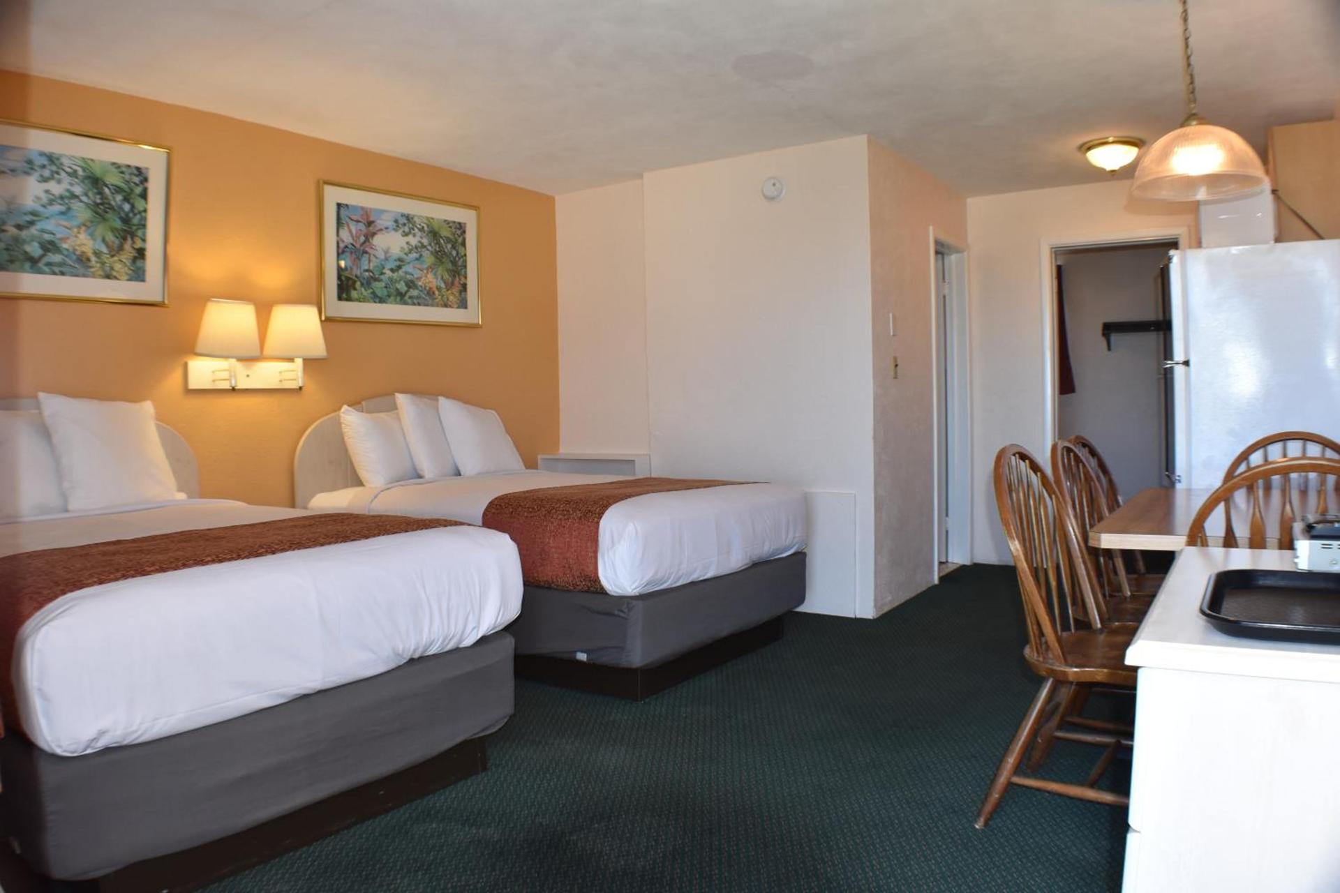 Blue Water Motel photo 36