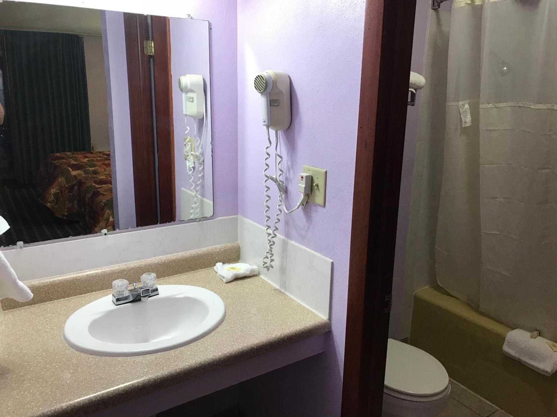 Spring Valley Inn photo 8