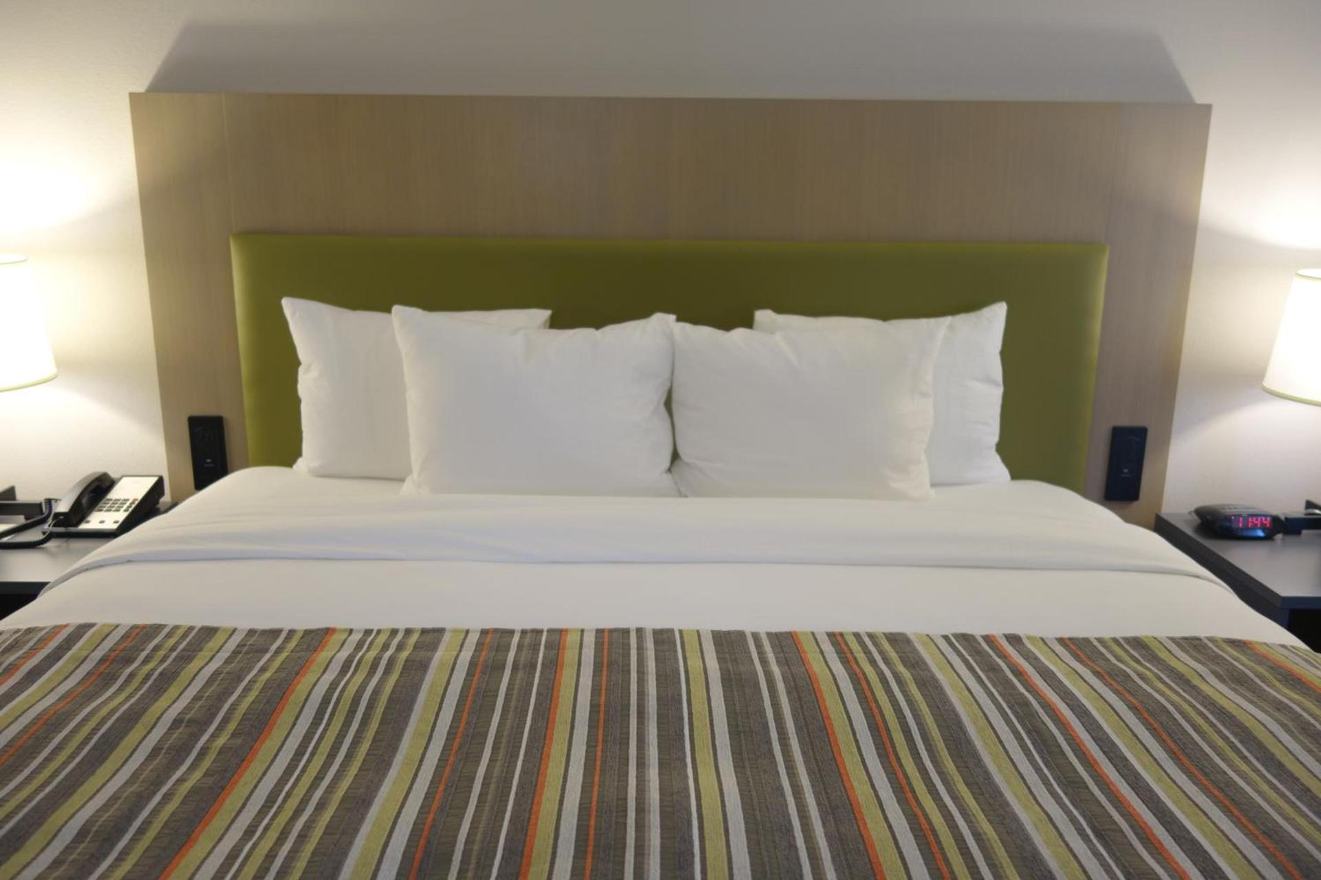 Country Inn & Suites by Radisson, La Crosse, WI photo 42