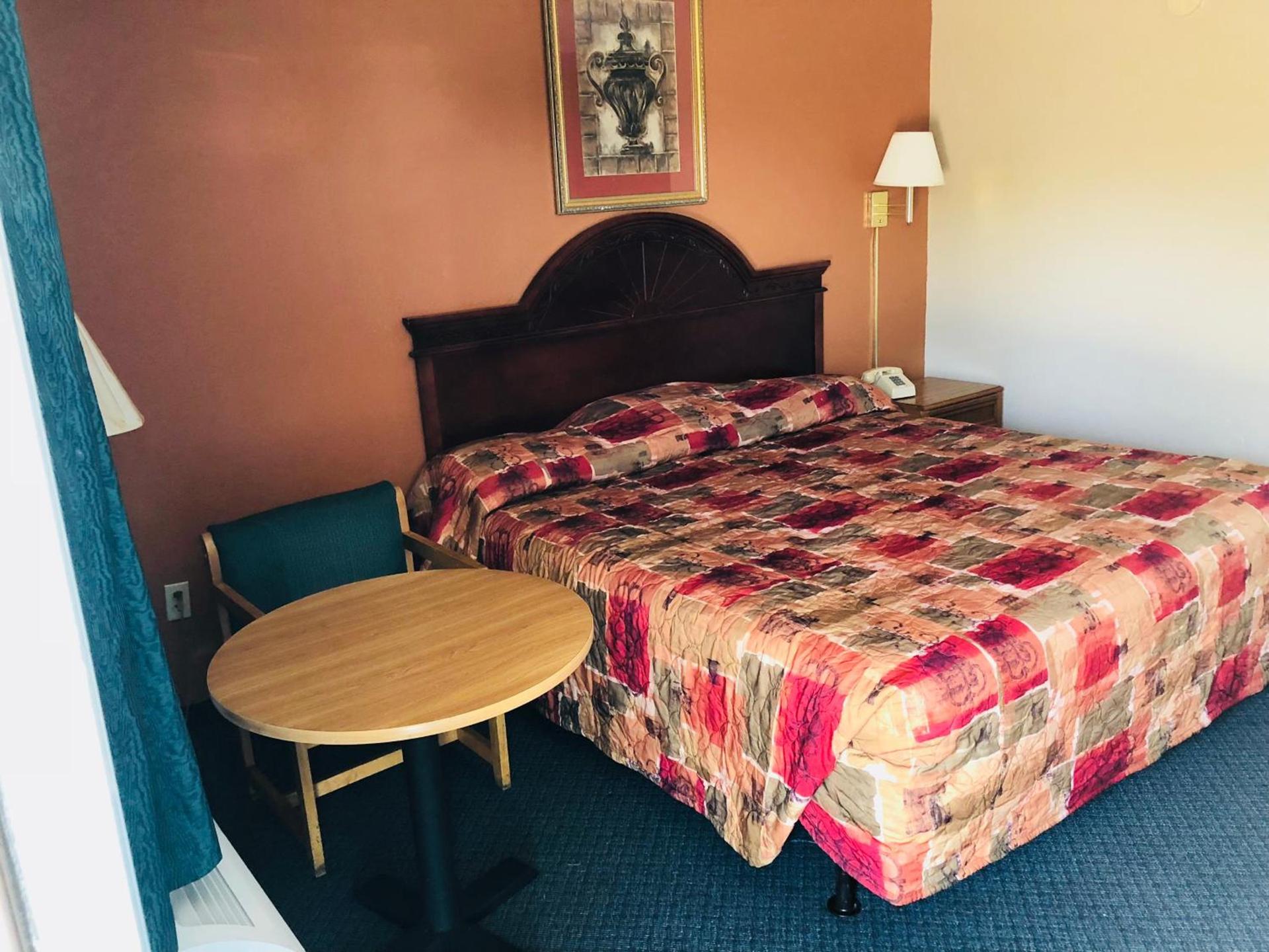 Rest Inn Motel photo 6