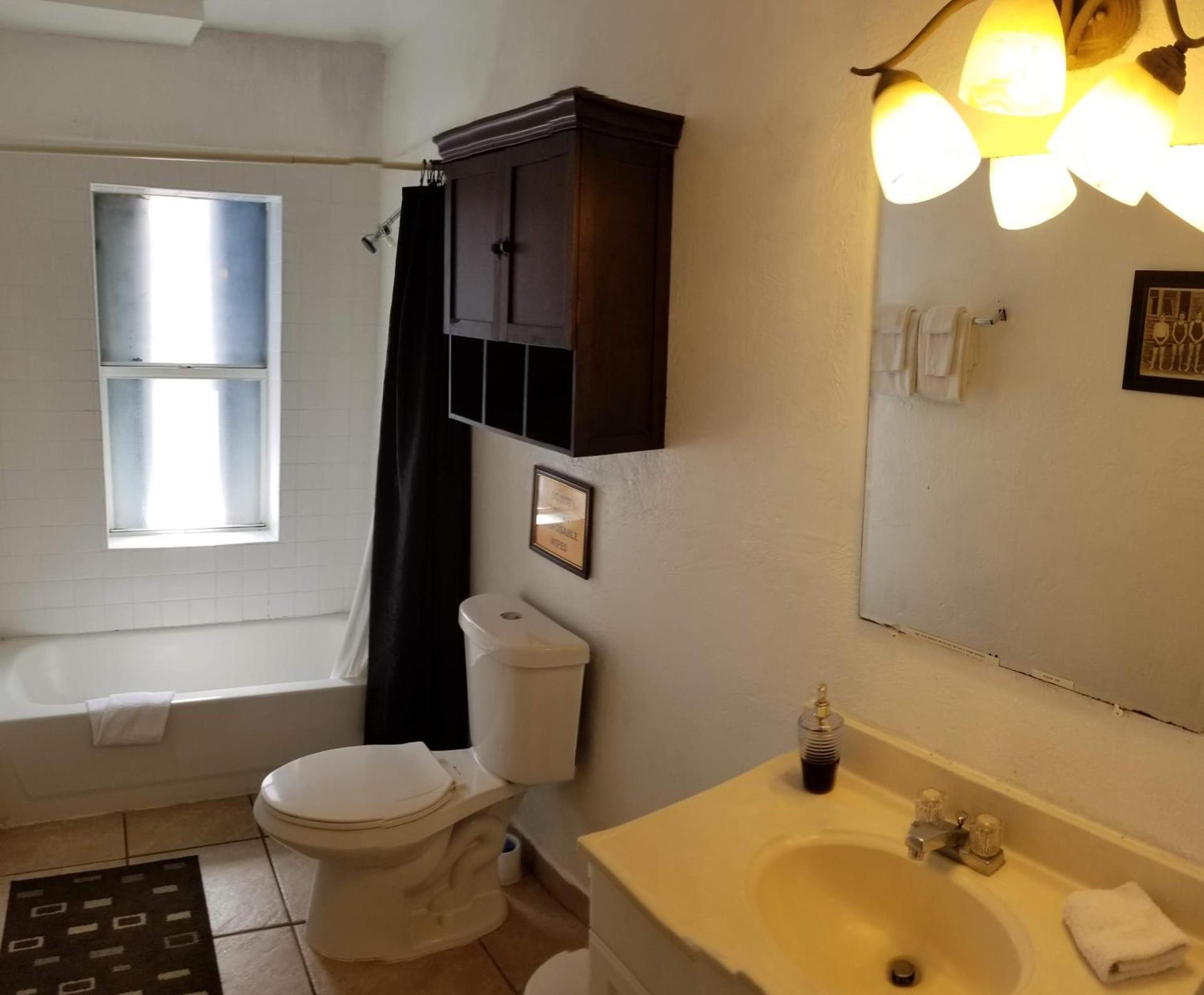 INN LEATHER GUEST HOUSE-GAY MALE ONLY photo 33