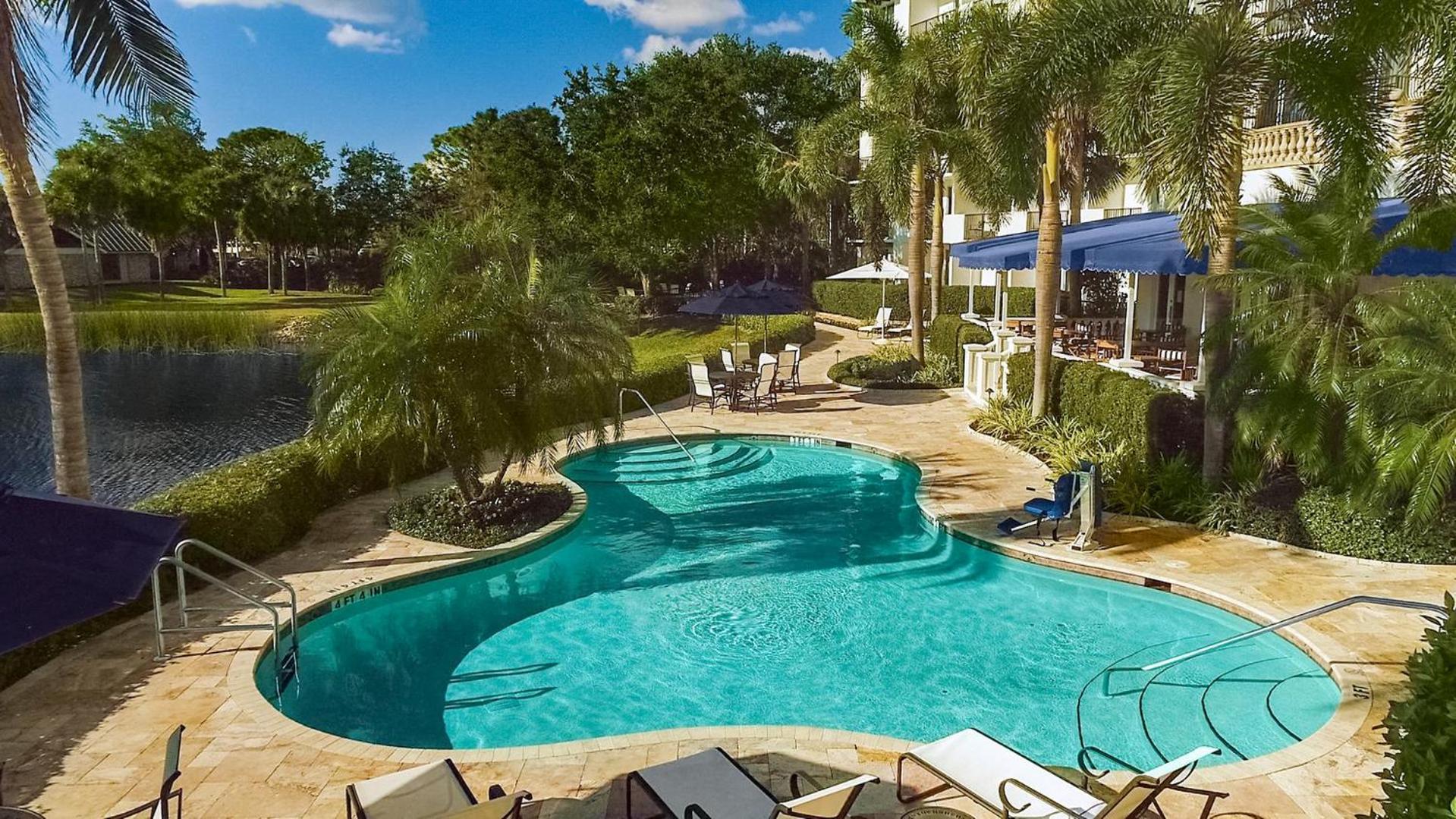 Inn at Pelican Bay photo 3