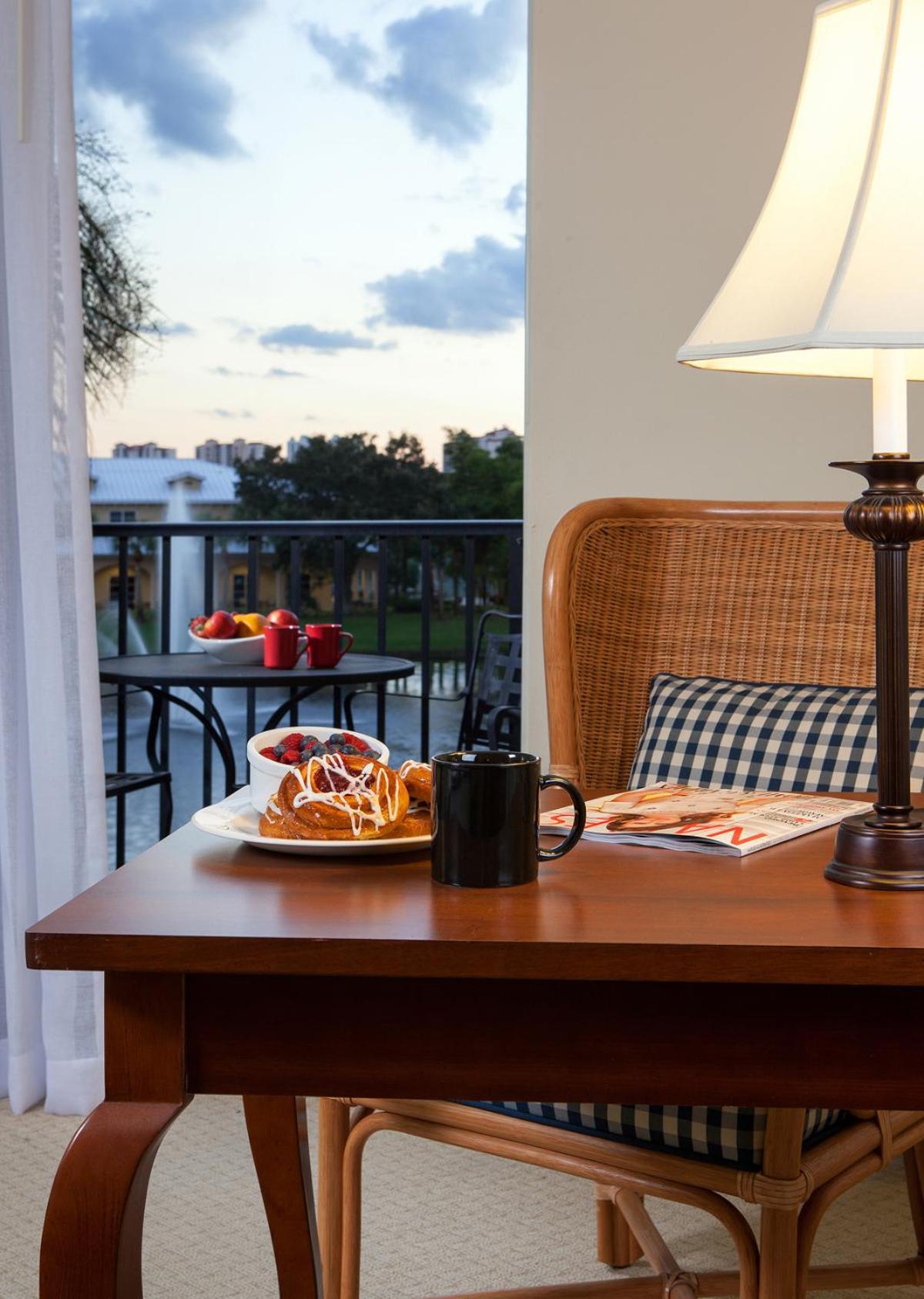 Inn at Pelican Bay photo 4