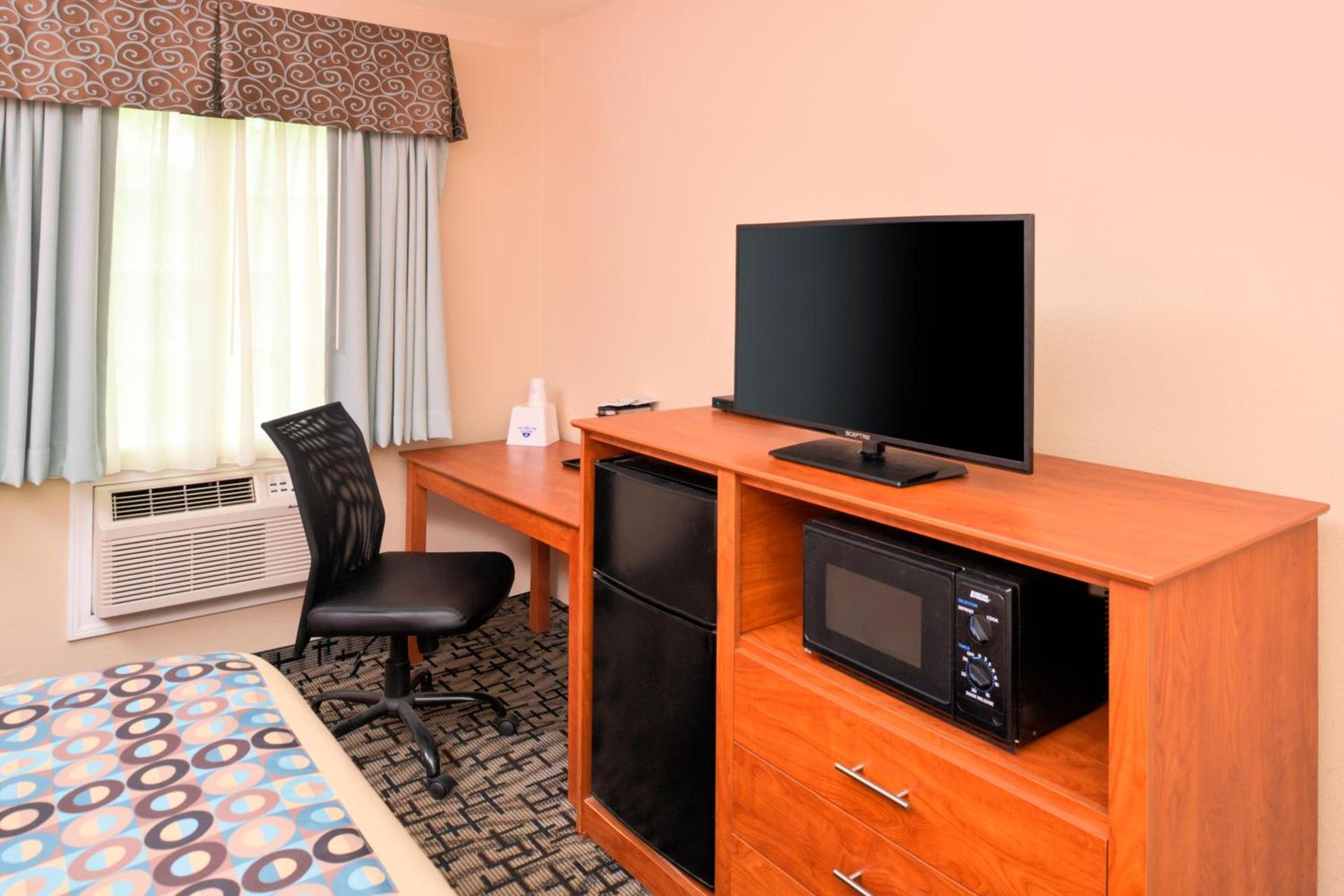 Motel 6 Putnam CT photo 13