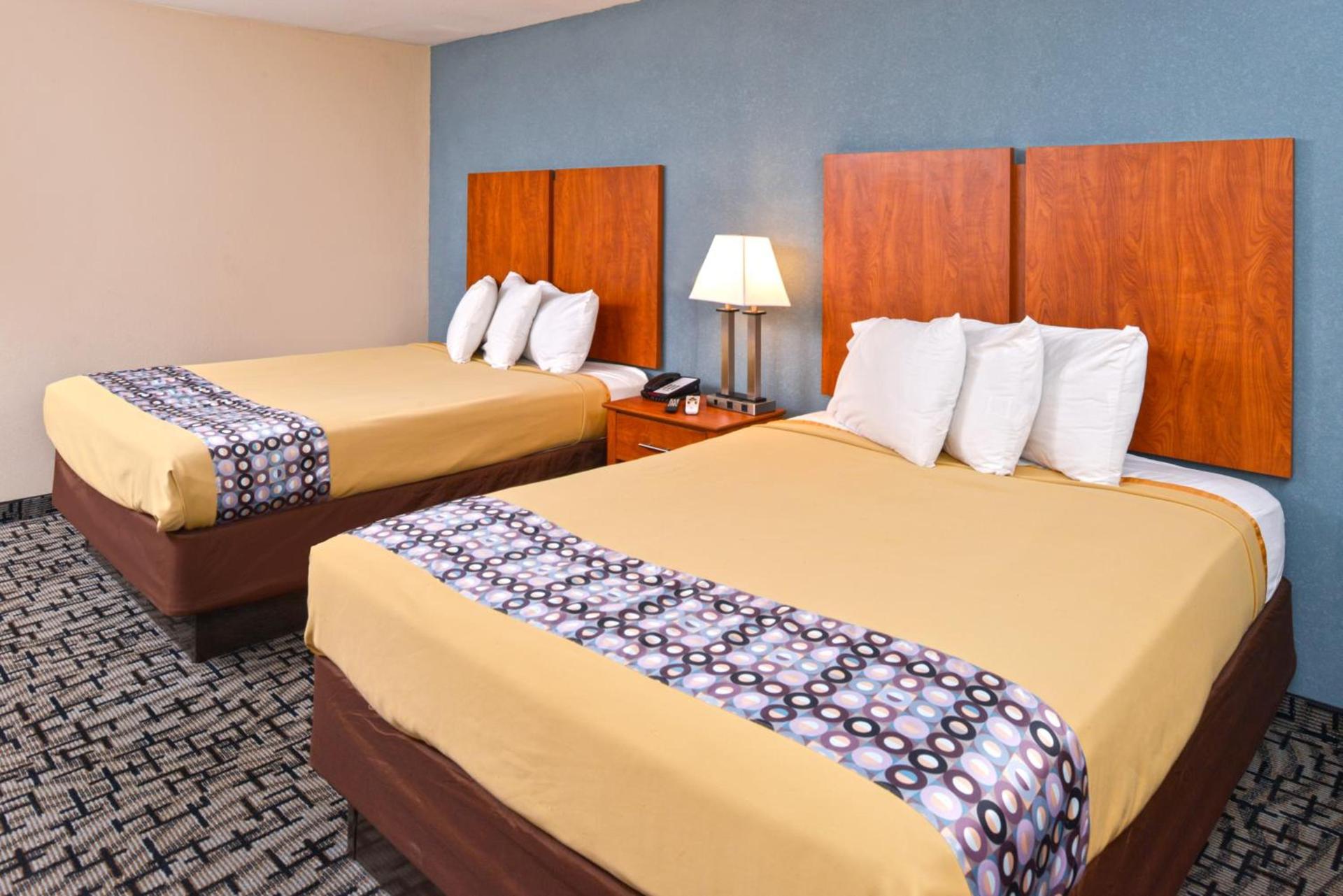Motel 6 Putnam CT photo 27