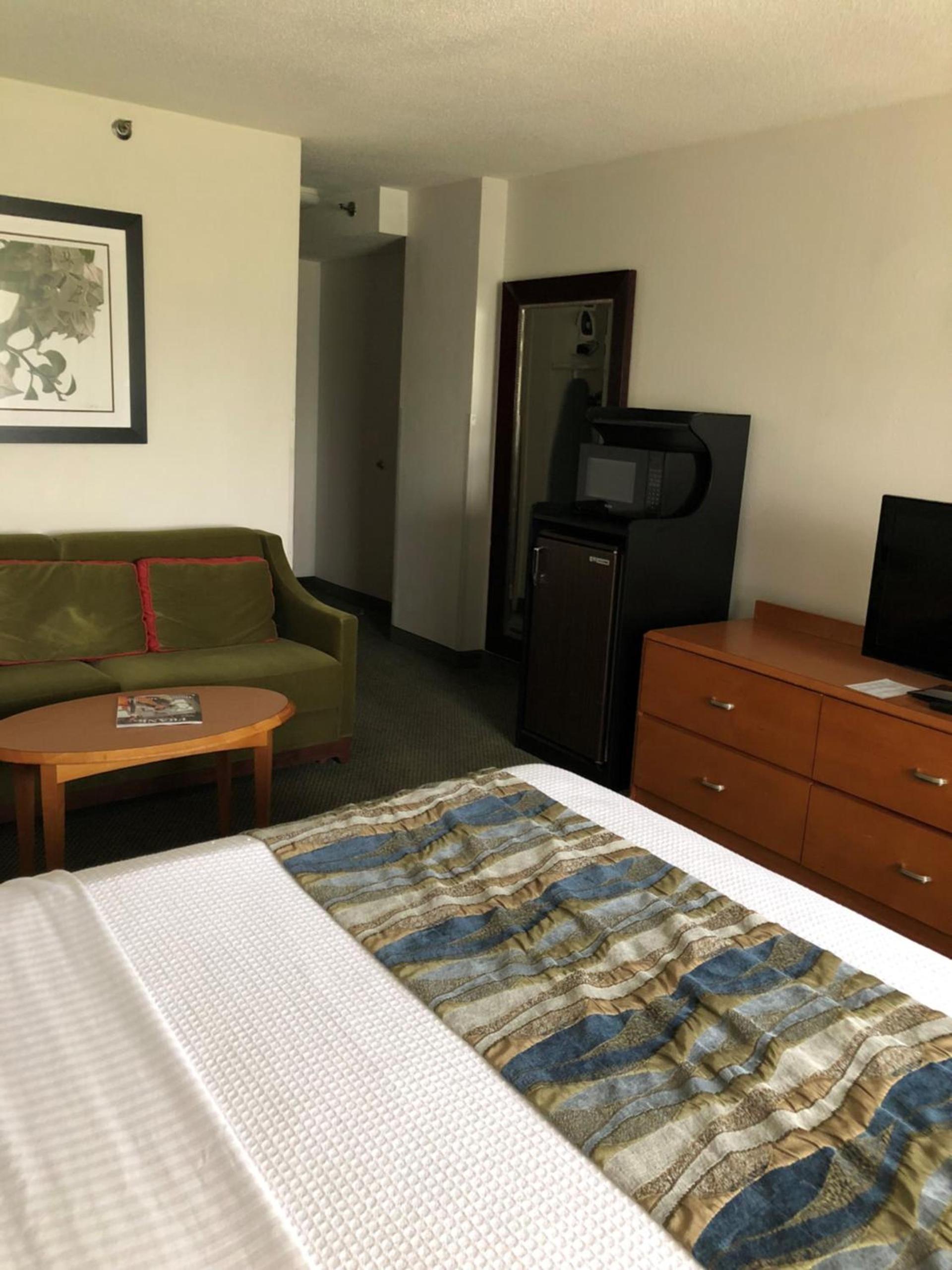 Capital Plaza Hotel photo 7