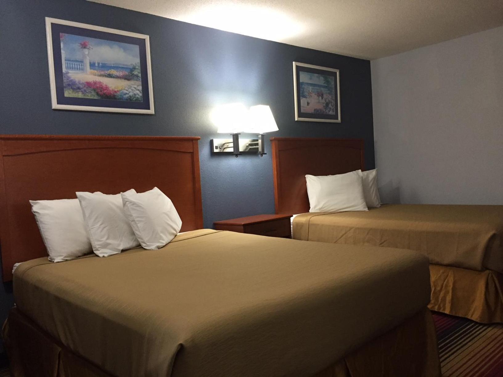 Travelodge by Wyndham Spirit Lake/Okoboji photo 4