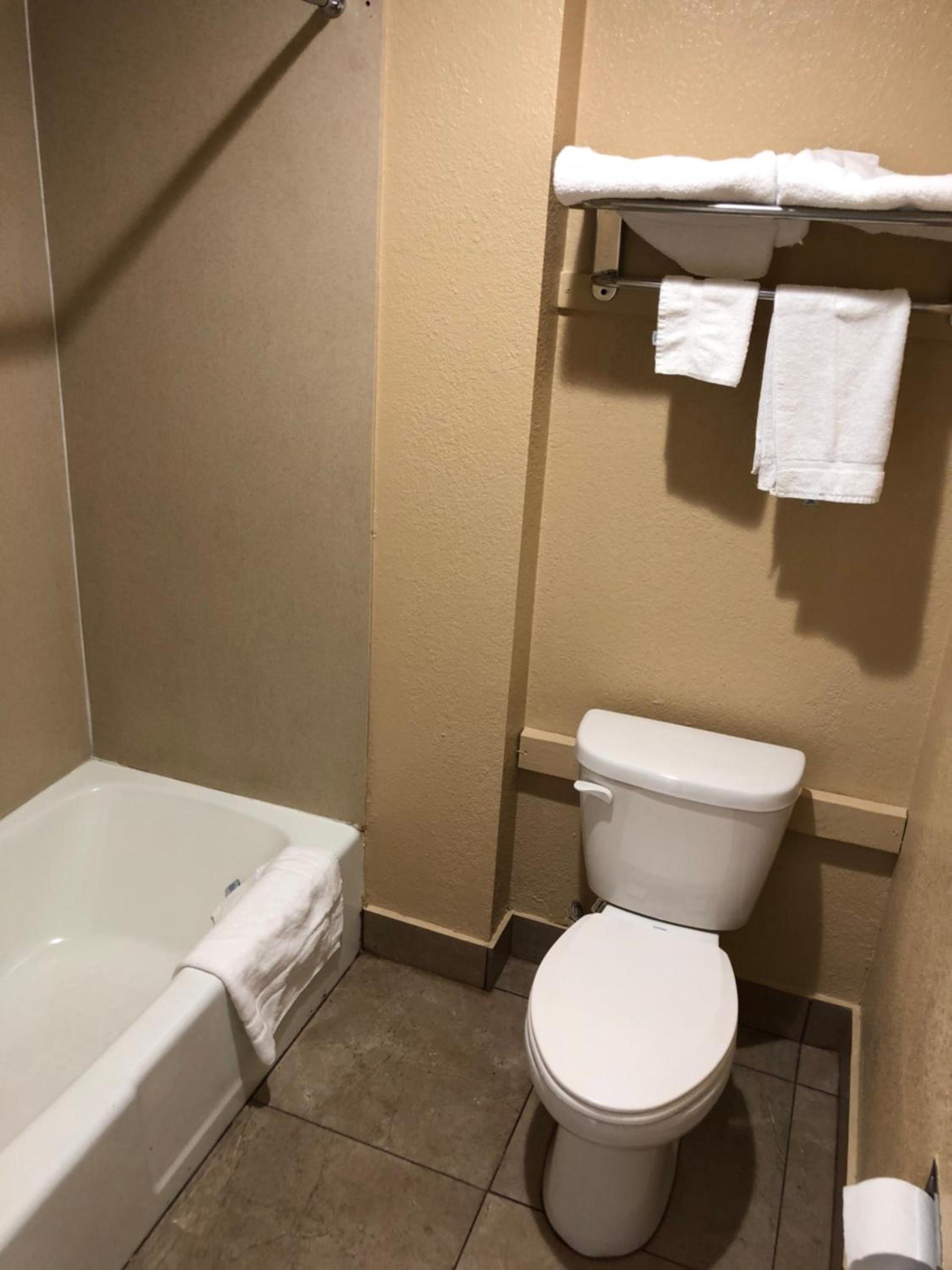 Arlington Inn photo 5