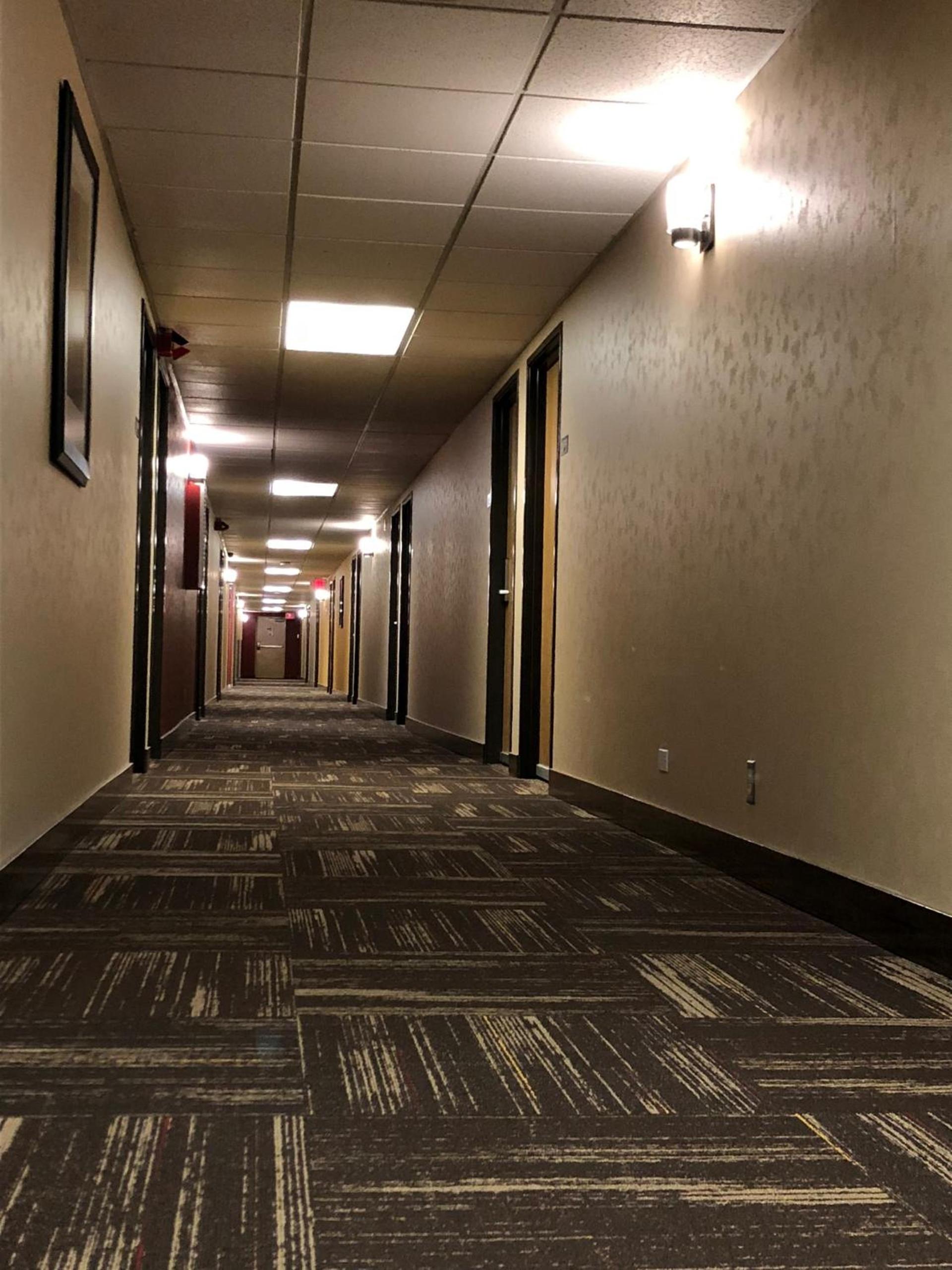 Broadway Inn Conference Center photo 17