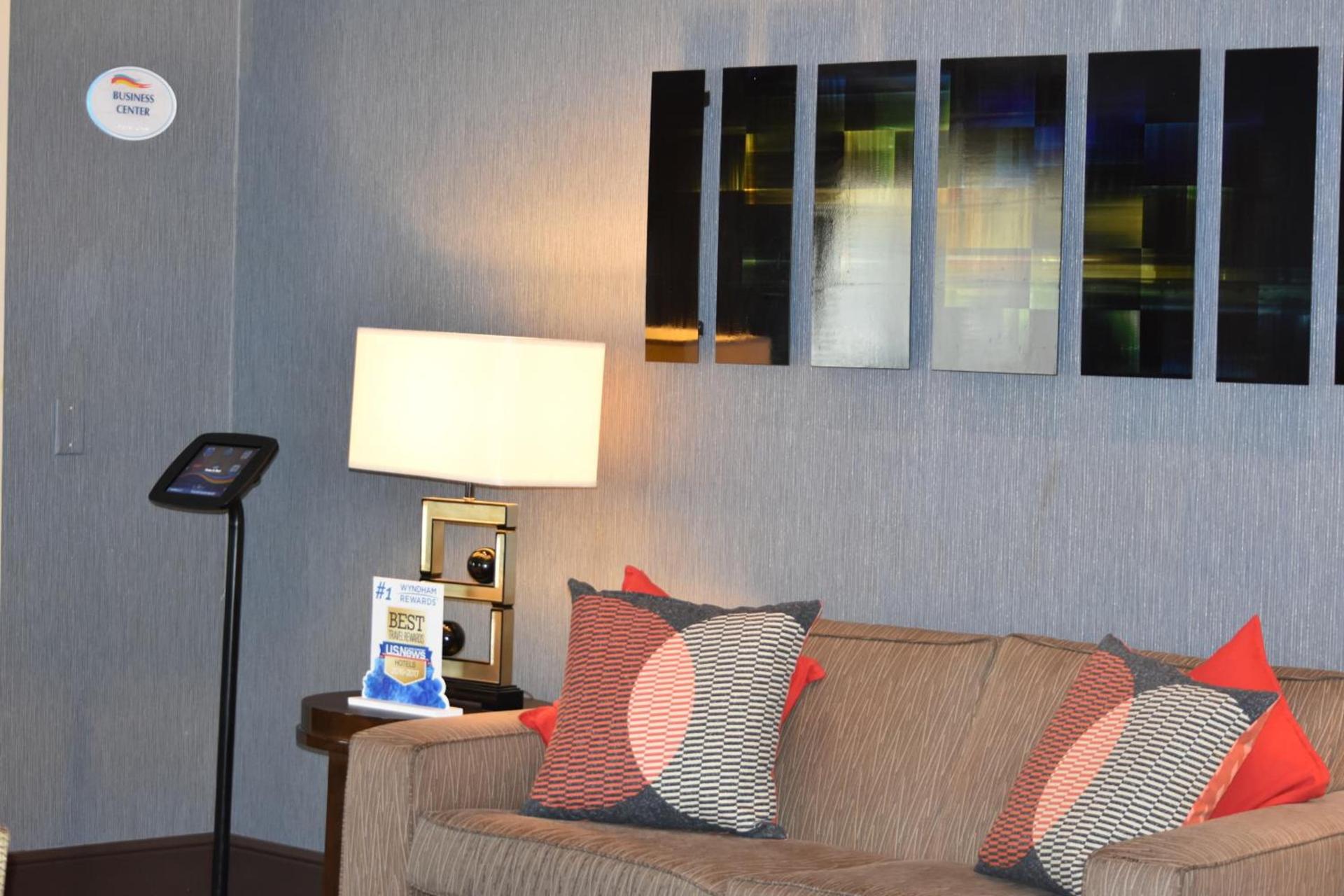 Baymont by Wyndham Dallas/ Love Field photo 16