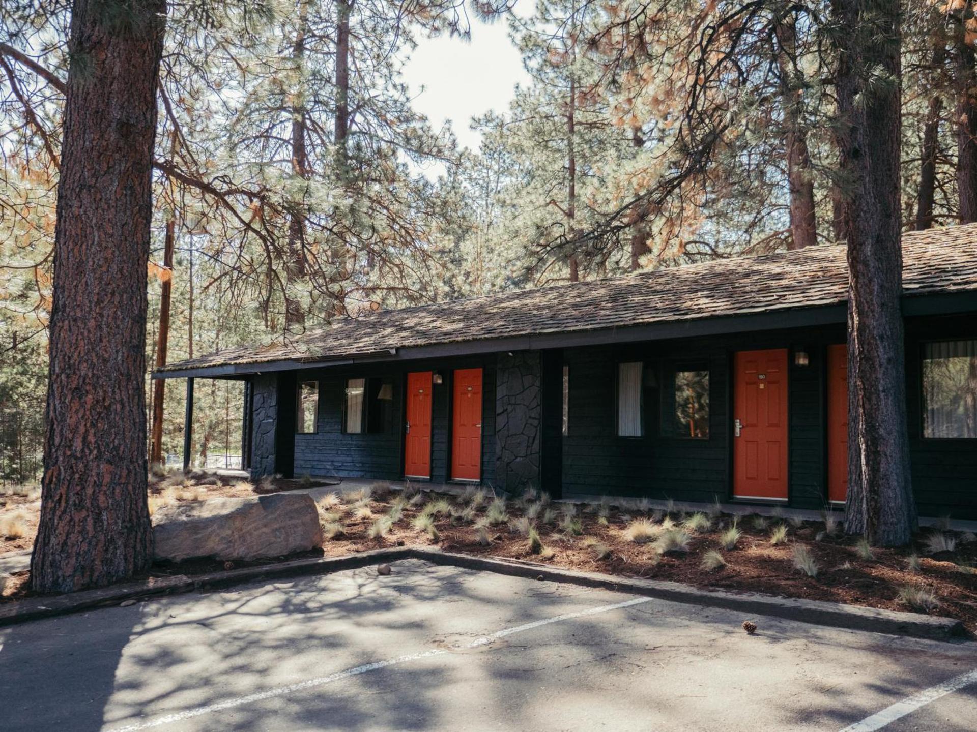 LOGE Bend photo 6
