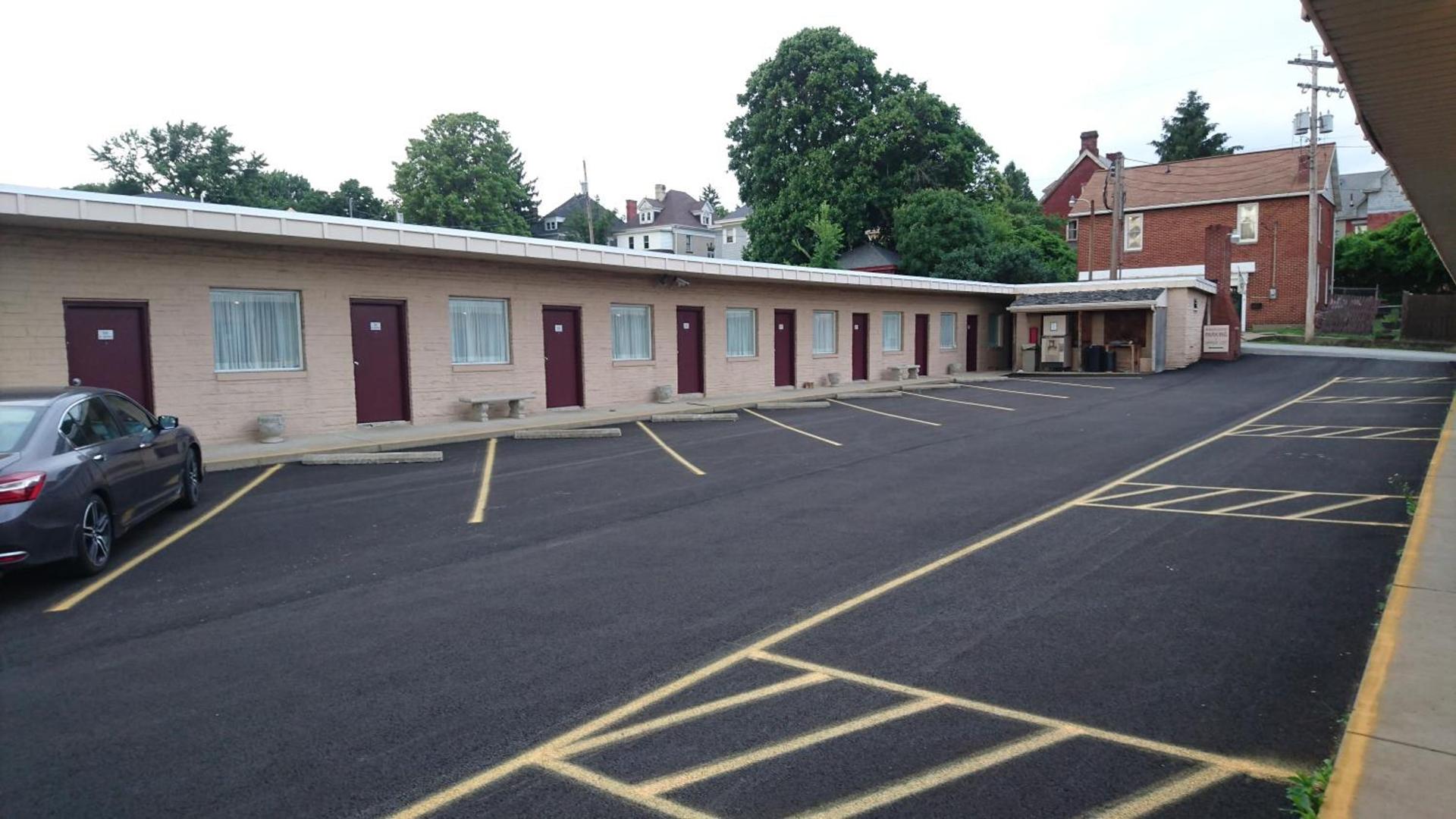 Heritage Inn photo 11