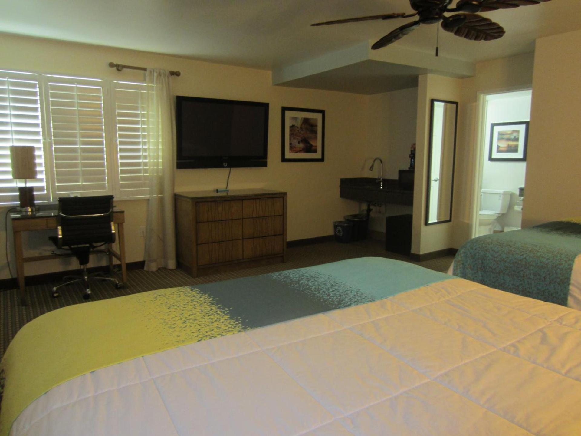 PB Surf Beachside Inn photo 11