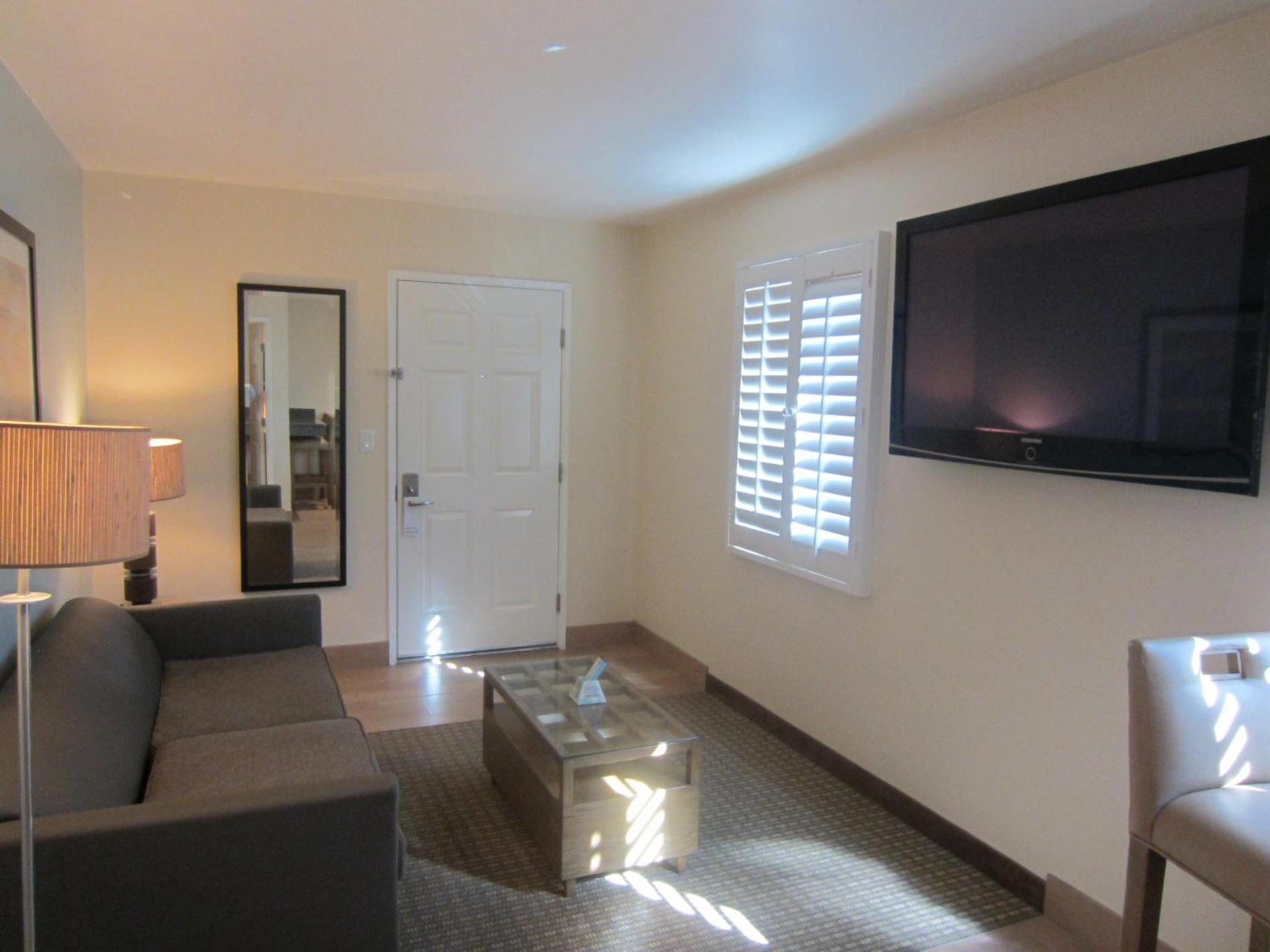 PB Surf Beachside Inn photo 17