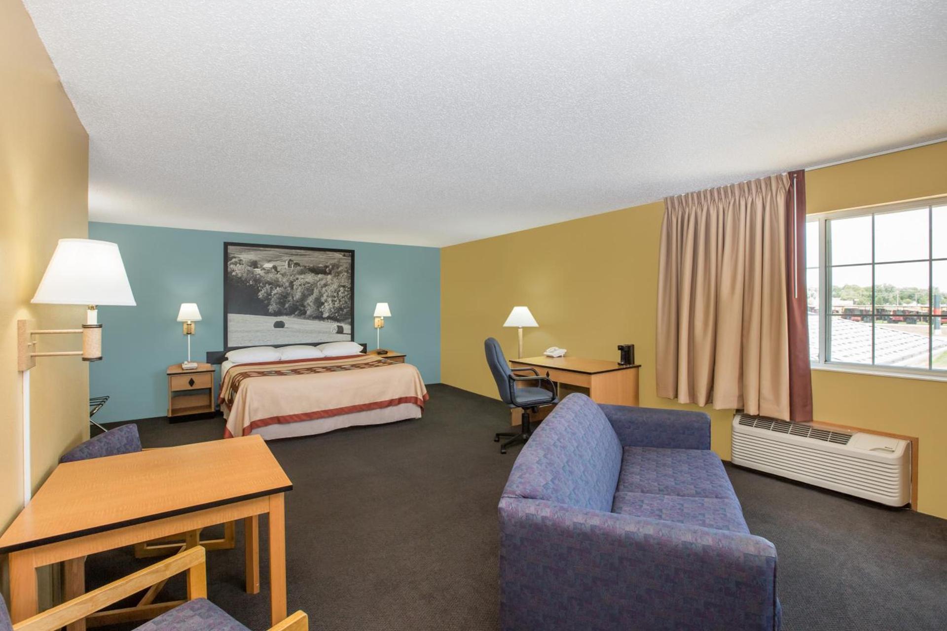 Super 8 by Wyndham Clarinda photo 14