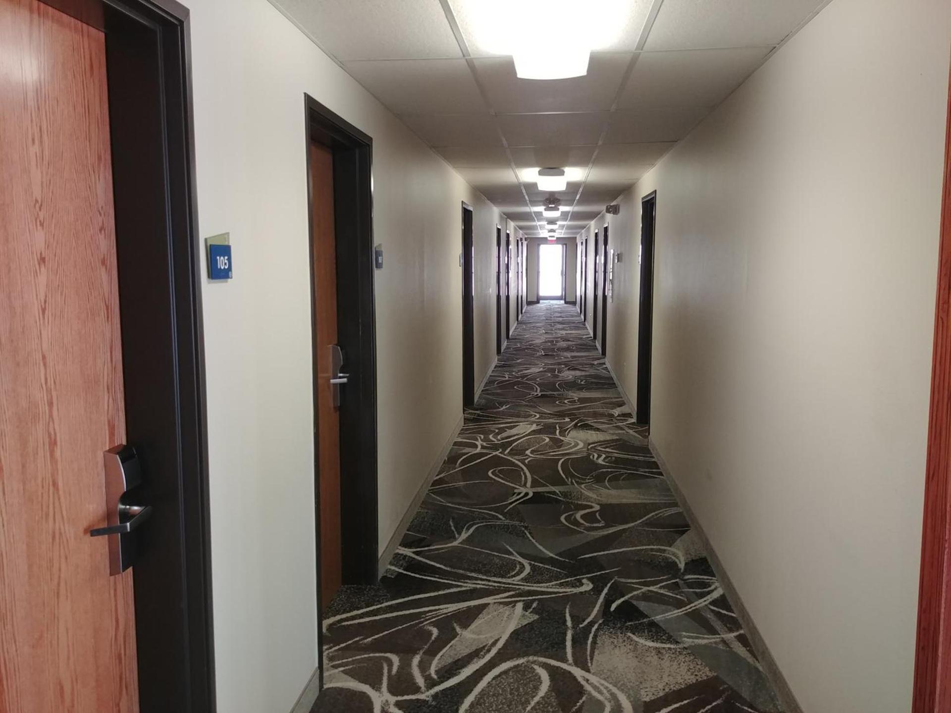 Boarders Inn & Suites by Cobblestone Hotels - Broken Bow photo 4