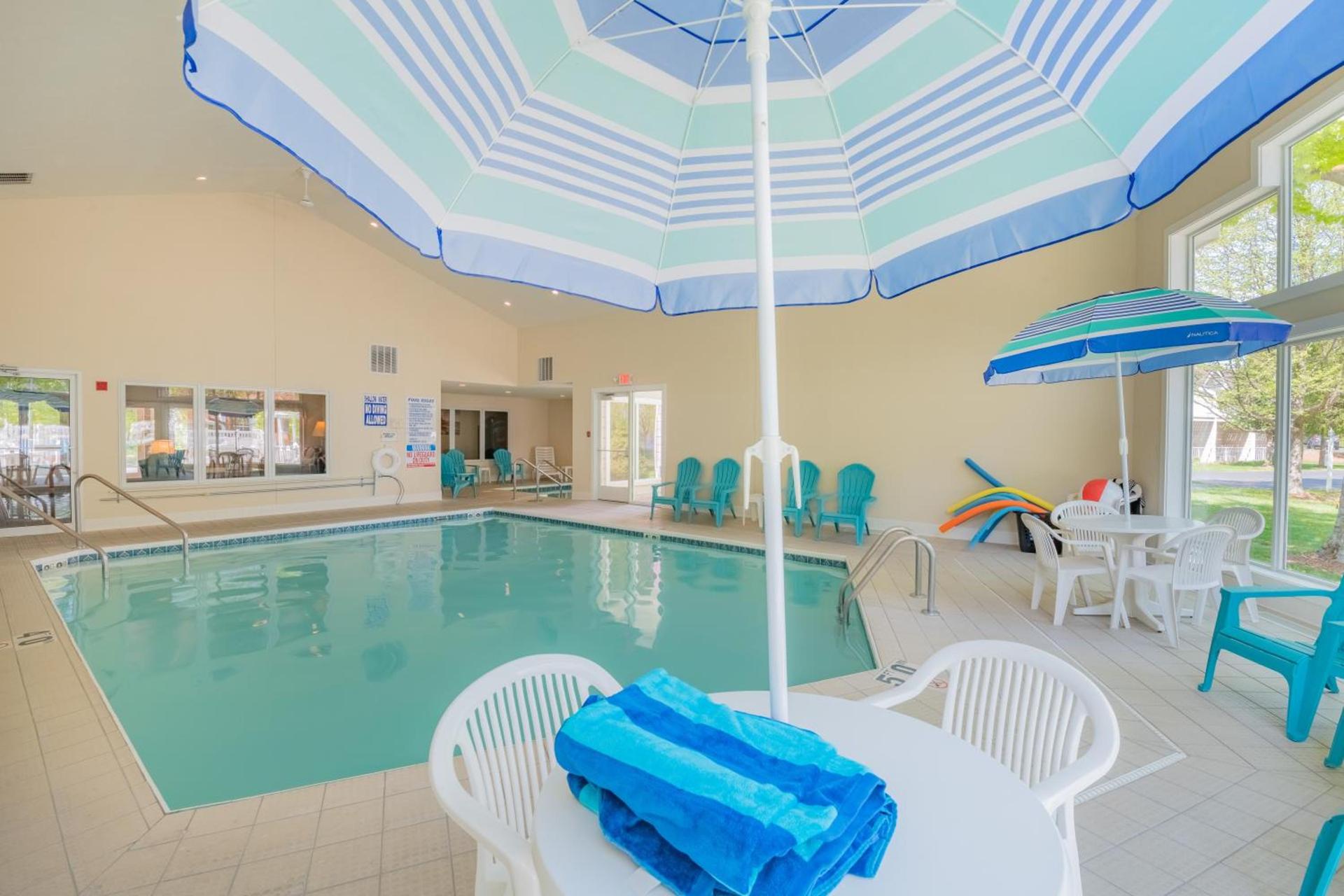 Somerset Inn & Suites photo 2
