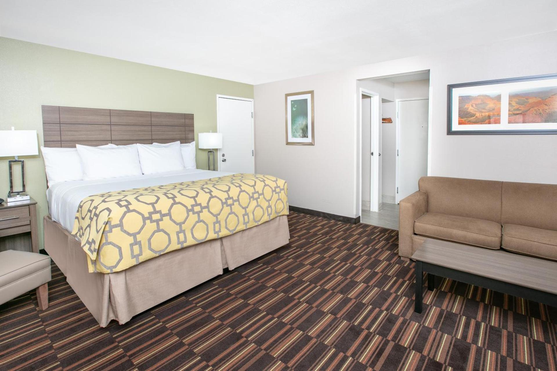 Baymont by Wyndham Plano photo 6