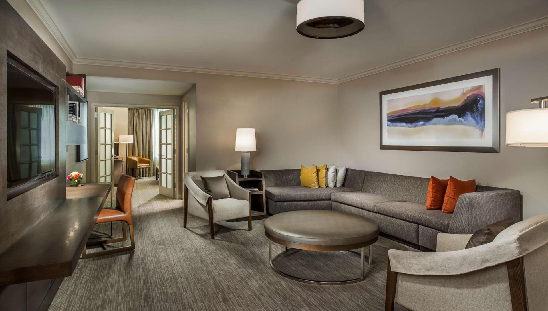 Hyatt Centric Chicago Magnificent Mile photo 12