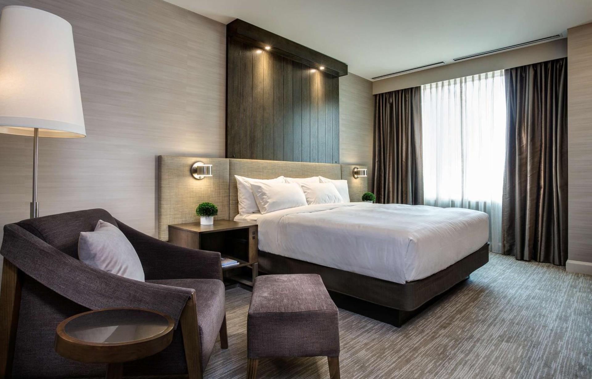 Hyatt Centric Chicago Magnificent Mile photo 7