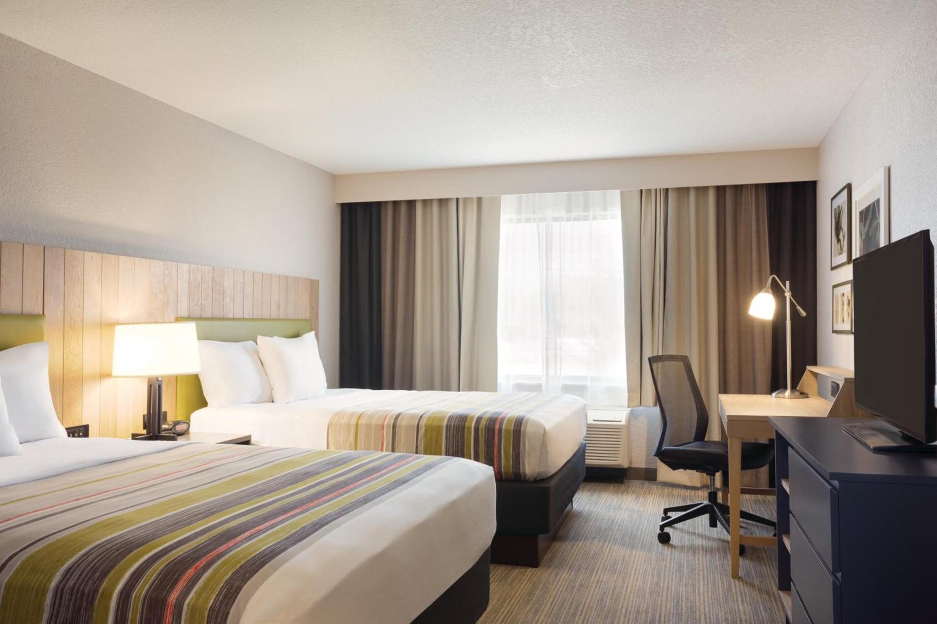 Country Inn & Suites by Radisson, Lawrence, KS photo 24