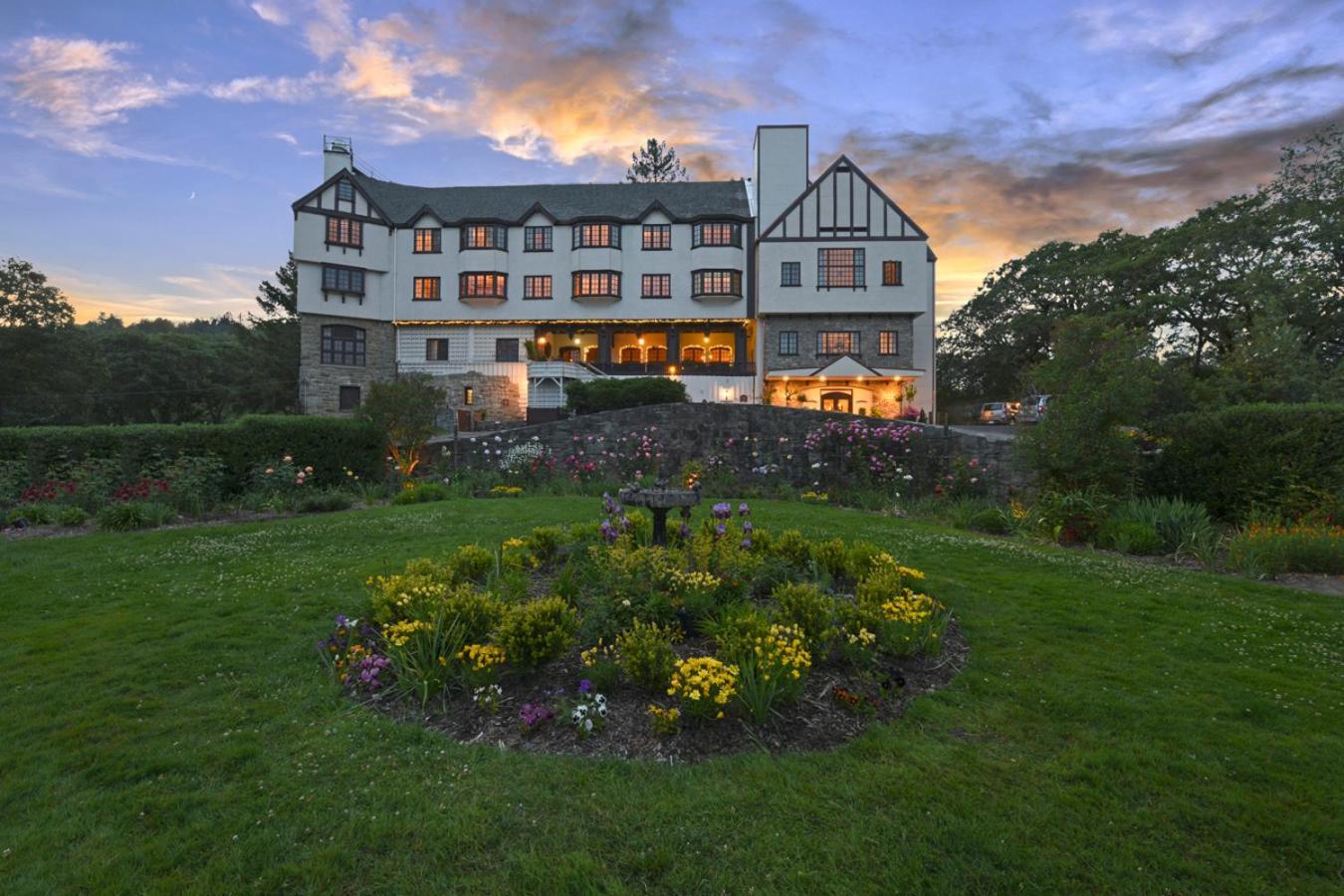 Benbow Historic Inn photo 1