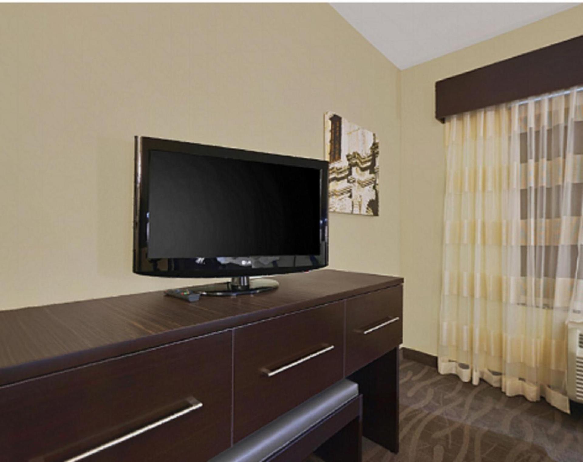 Holiday Inn & Suites San Antonio Northwest by IHG photo 16