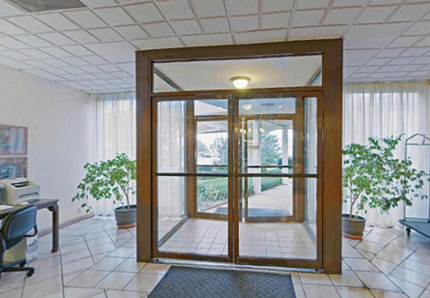 Americas Best Value Inn Fort Worth/Hurst photo 10