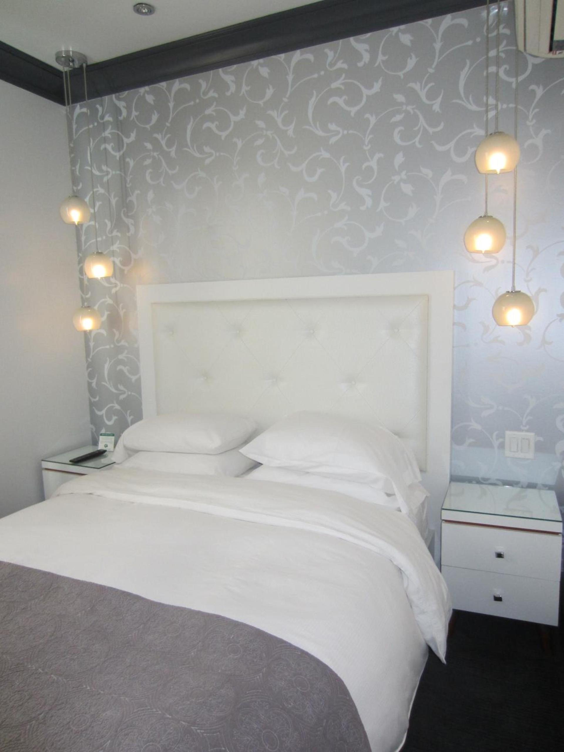 La Pensione Hotel photo 5