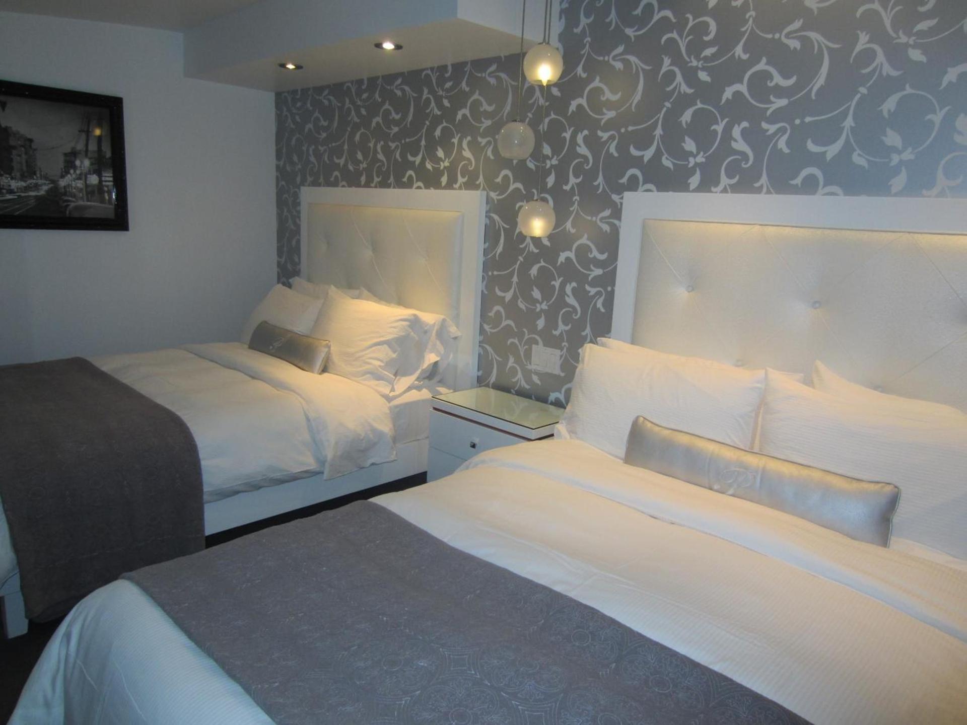 La Pensione Hotel photo 4