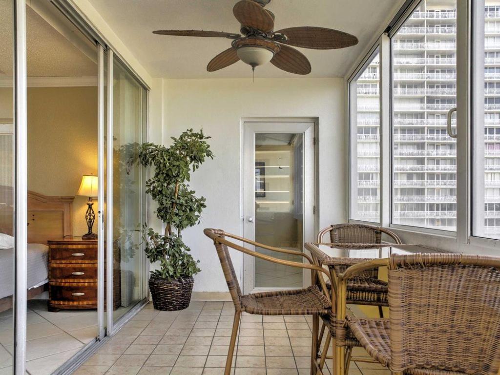 Oceanview on SAND located in Ocean Manor Resort Fort Lauderdale Beach 2 bed 2 bath spacious corner unit partial ocean view photo 50