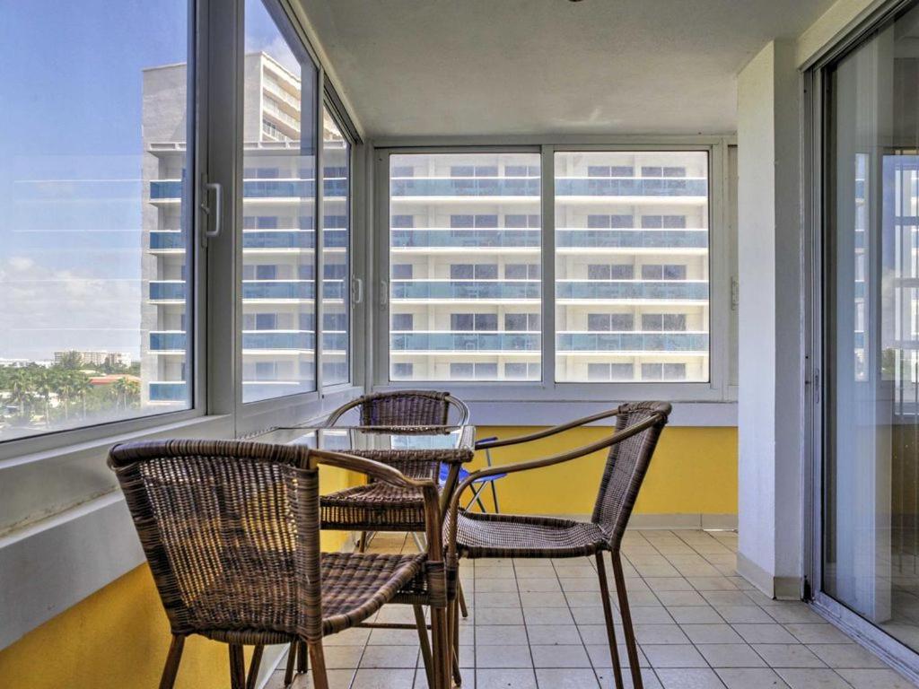 Oceanview on SAND located in Ocean Manor Resort Fort Lauderdale Beach 2 bed 2 bath spacious corner unit partial ocean view photo 33