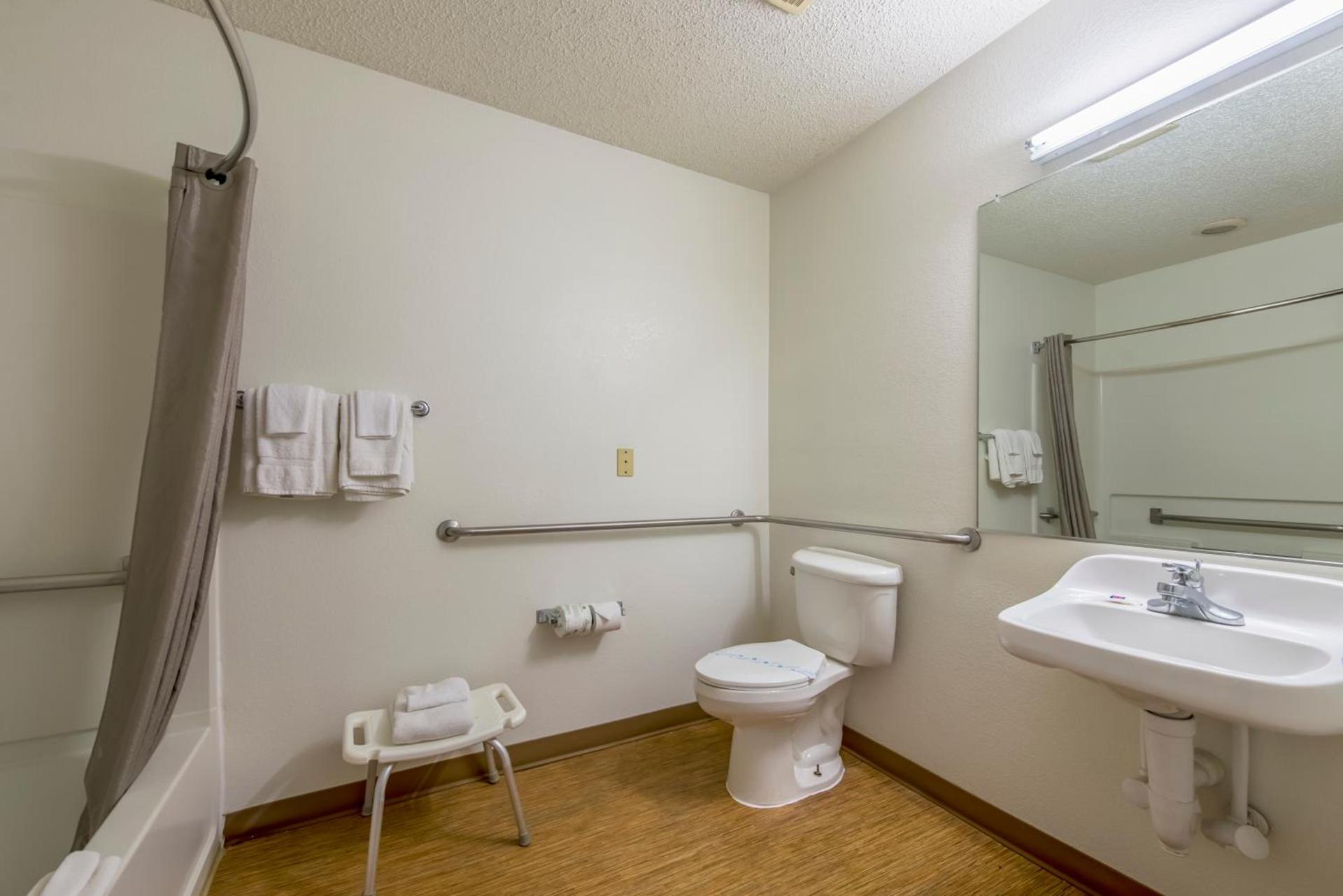 Motel 6 Indianapolis Carmel photo 13