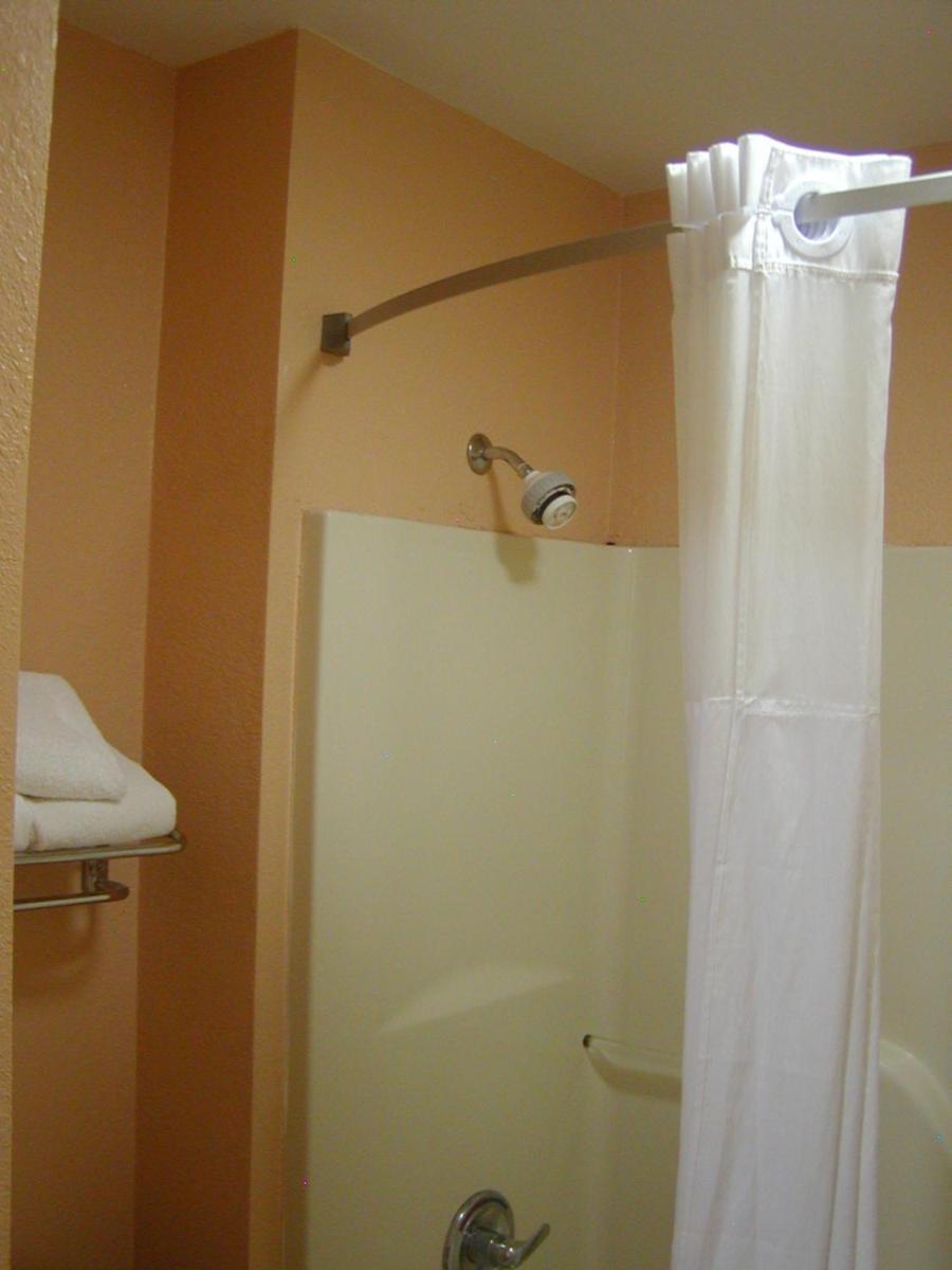 Days Inn by Wyndham Marietta White Water photo 21