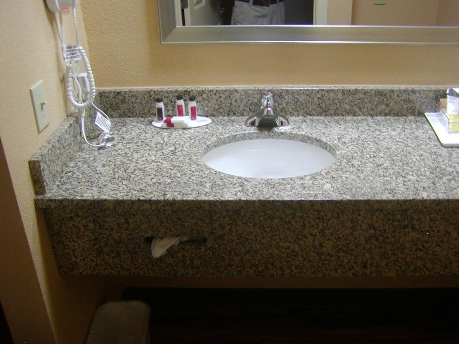 Days Inn by Wyndham Marietta White Water photo 22