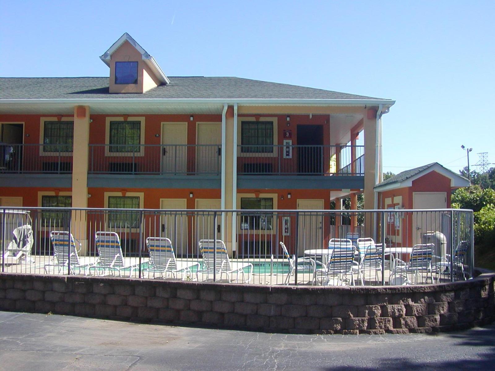 Days Inn by Wyndham Marietta White Water photo 25