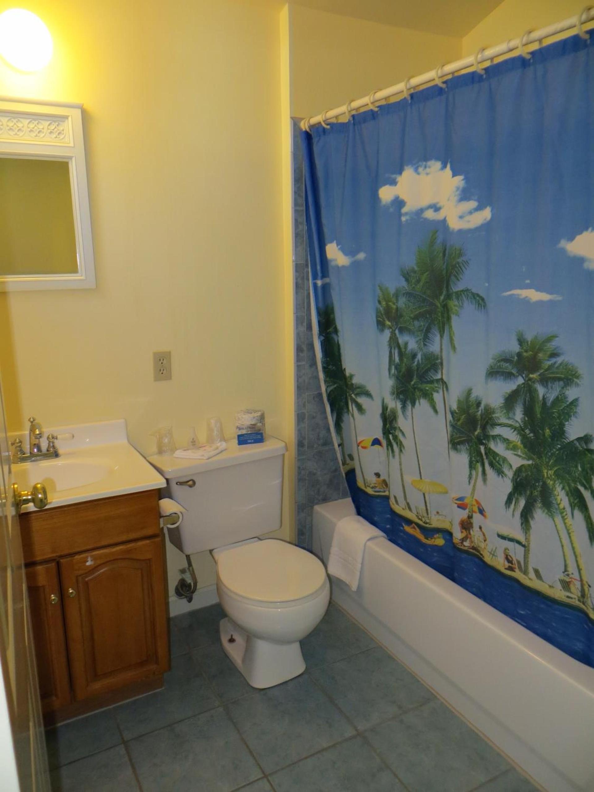 Harbor Inn photo 29