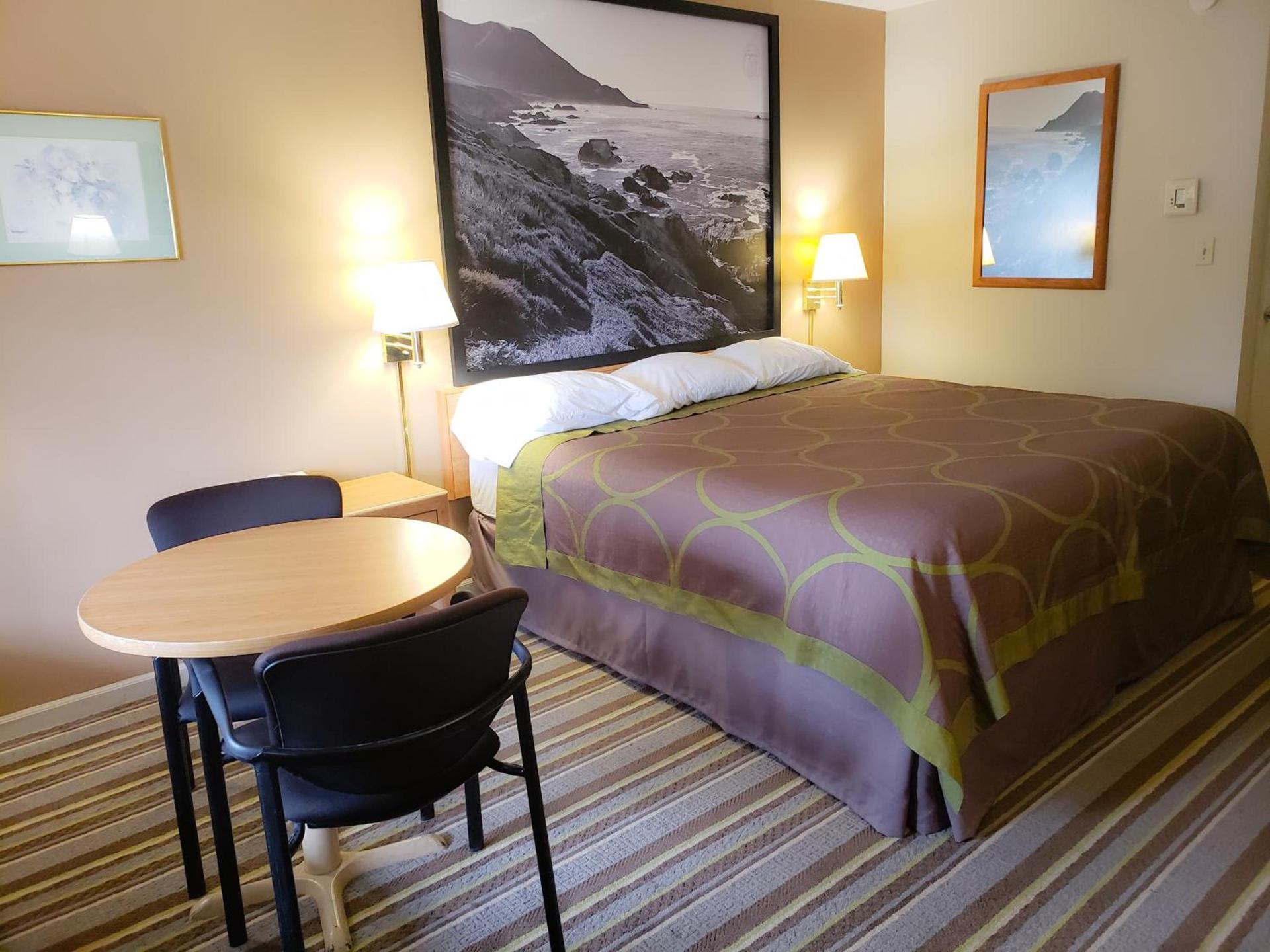 Super 8 by Wyndham Auburn photo 27