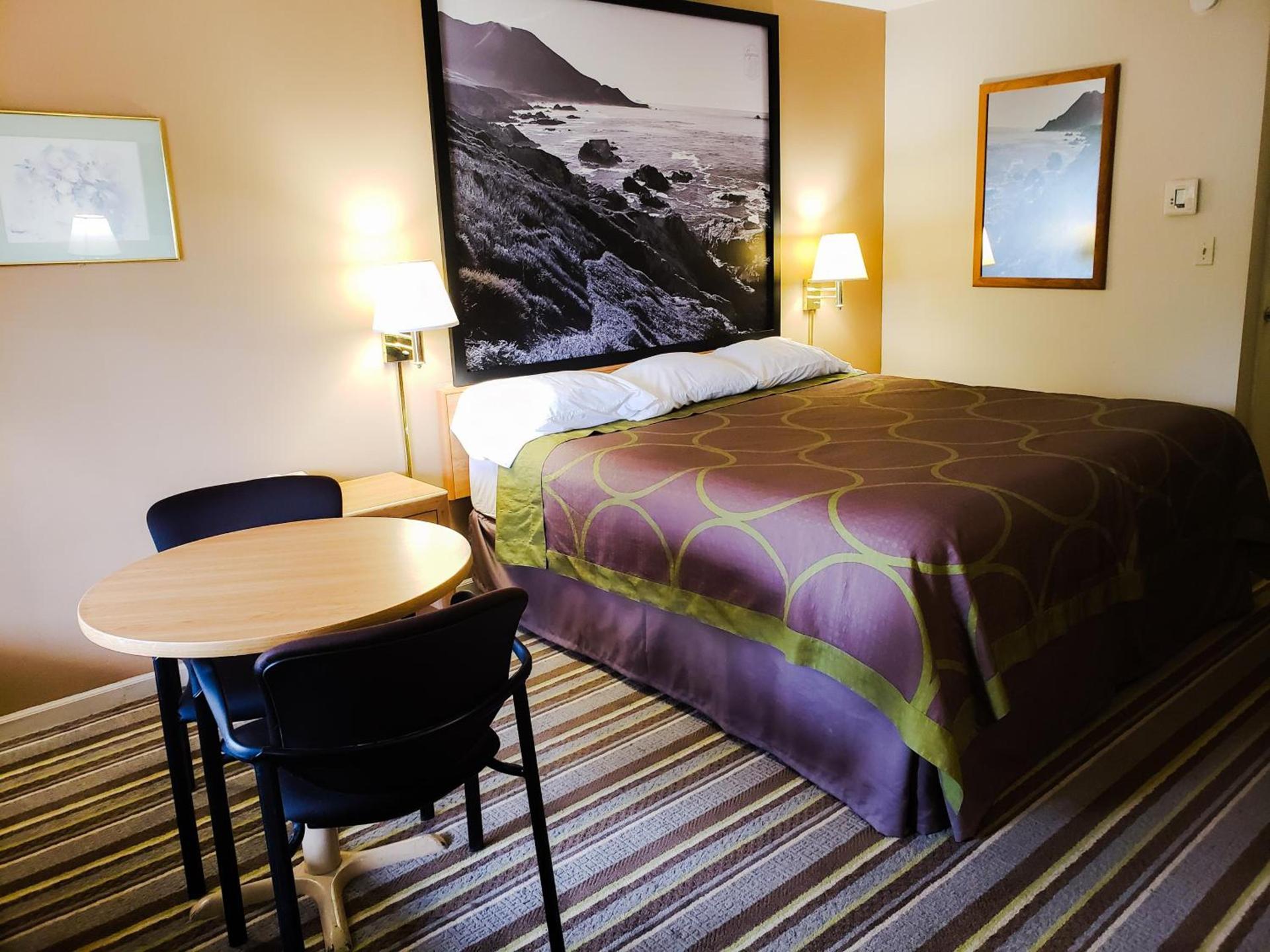 Super 8 by Wyndham Auburn photo 19