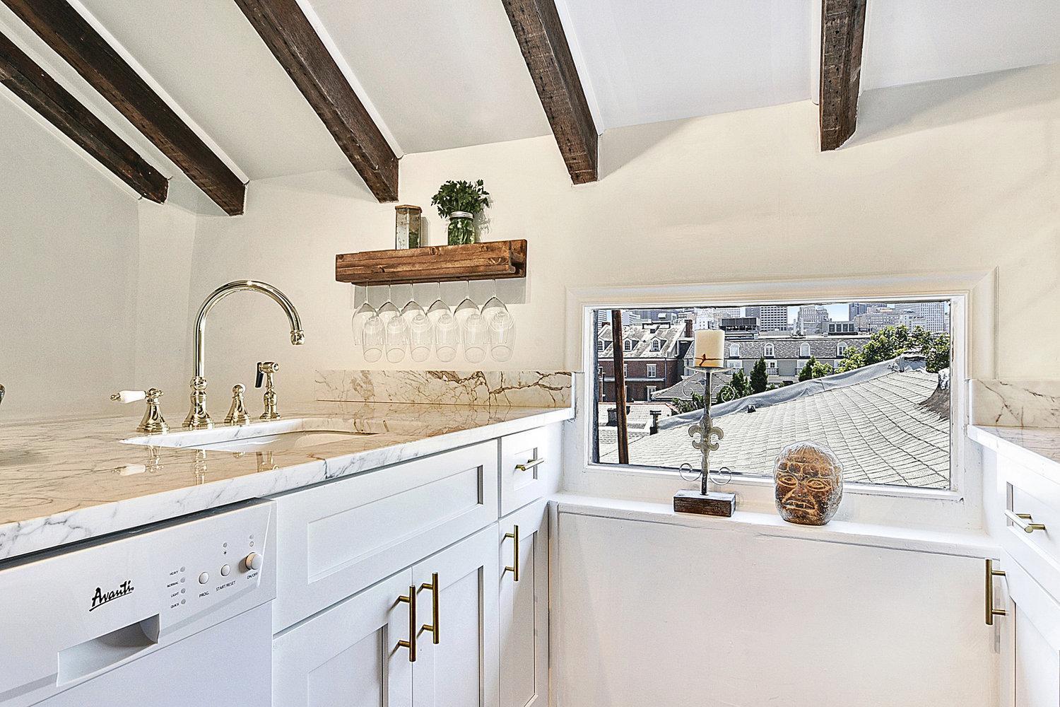 French Quarter Mansion photo 25