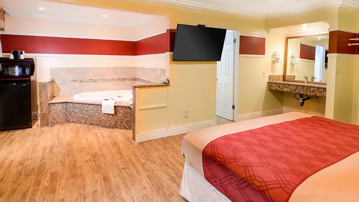 Aqua Venture Inn photo 16